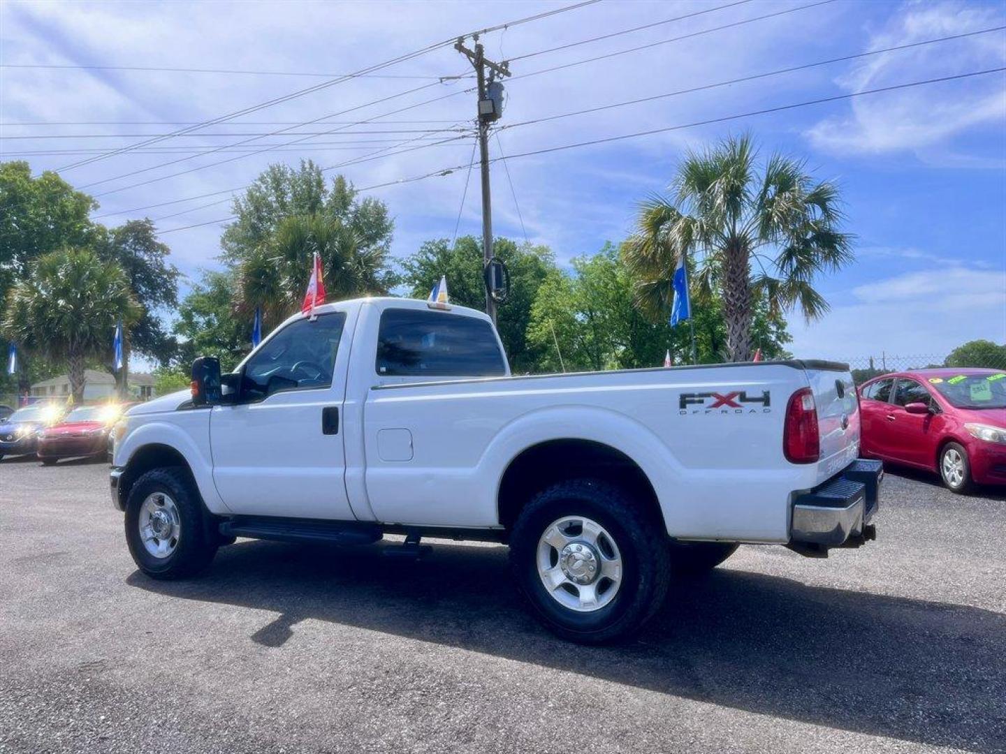 2011 White /Grey Ford F250sd (1FTBF2B65BE) with an 6.2l V8 EFI Sohc Flex 6.2 engine, Automatic transmission, located at 745 East Steele Rd., West Columbia, SC, 29170, (803) 755-9148, 33.927212, -81.148483 - Special Internet Price! 2011 Ford F250SD - Photo#5