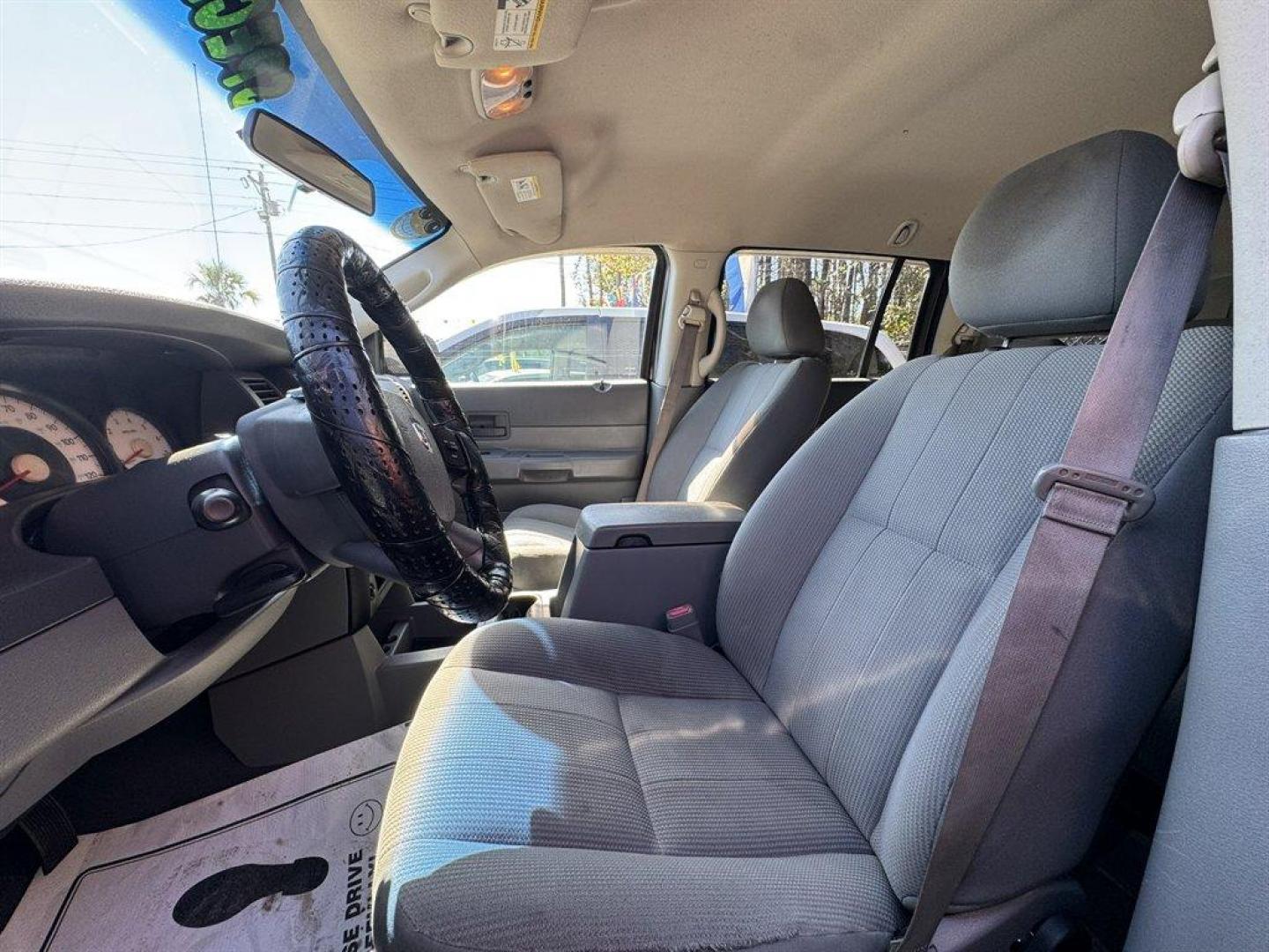 2004 Purple /Grey Dodge Durango (1D4HD38K74F) with an 3.7l V6 MPI 3.7l engine, Automatic transmission, located at 745 East Steele Rd., West Columbia, SC, 29170, (803) 755-9148, 33.927212, -81.148483 - CASH CAR!!! AS IS!!! AS IS!!! AS IS!!! - Photo#5