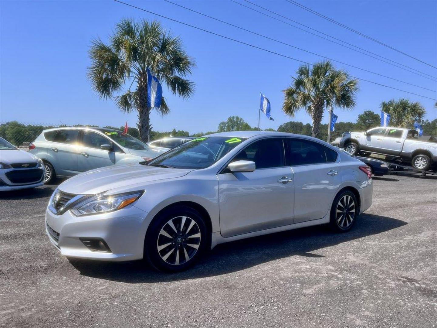 2017 Silver /Black Nissan Altima (1N4AL3AP0HC) with an 2.5l I-4 Smpi Dohc Cvtcs engine, Automatic transmission, located at 745 East Steele Rd., West Columbia, SC, 29170, (803) 755-9148, 33.927212, -81.148483 - Special Internet Price! 2017 Nissan Altima with AM/FM radio, Bluetooth, Cruise control, Backup camera, Powered driver seat, Cloth interior, Push to start, Keyless entry, Powered windows, Powered door locks, Plus more! - Photo#0