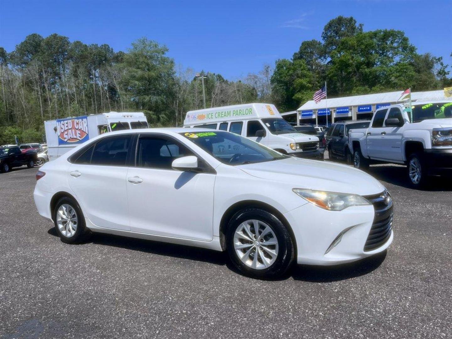 2016 White /Tan Toyota Camry (4T1BF1FK9GU) with an 2.5l I-4 SFI Dohc VVT-I 2 engine, Automatic transmission, located at 745 East Steele Rd., West Columbia, SC, 29170, (803) 755-9148, 33.927212, -81.148483 - Special Internet Price! 2016 Toyota Camry LE with AM/FM radio, Backup camera, Cruise control, Cloth interior, Keyless entry, Powered driver seat, Powered windows, Powered door locks, Plus more! - Photo#2