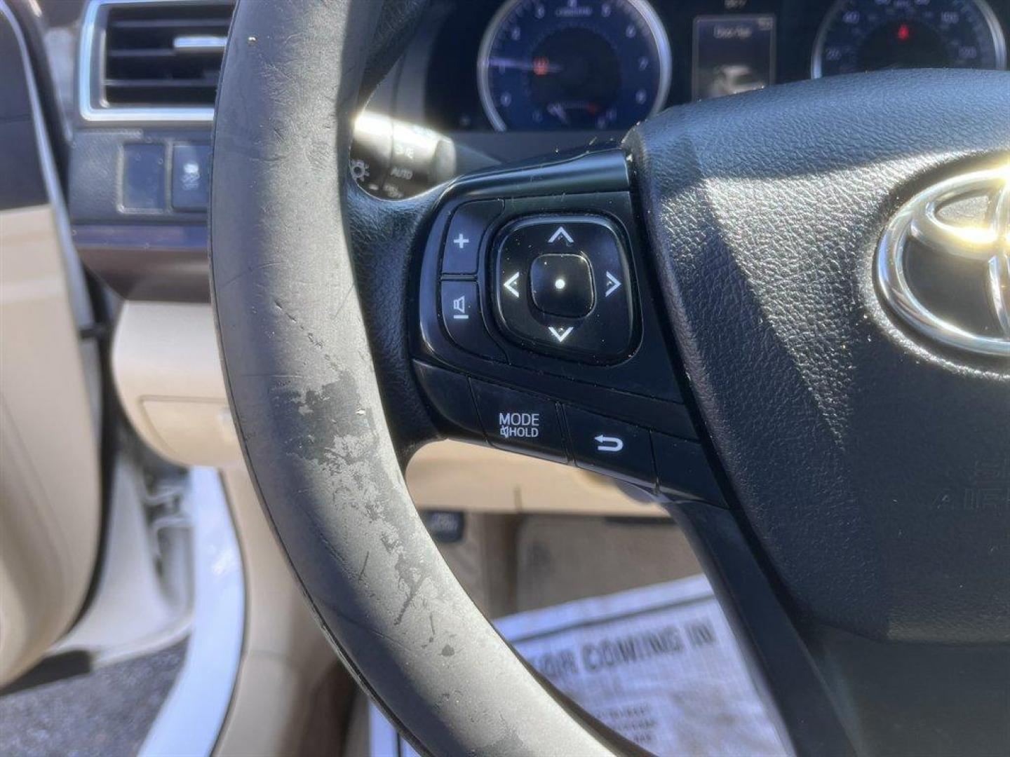 2016 White /Tan Toyota Camry (4T1BF1FK9GU) with an 2.5l I-4 SFI Dohc VVT-I 2 engine, Automatic transmission, located at 745 East Steele Rd., West Columbia, SC, 29170, (803) 755-9148, 33.927212, -81.148483 - Special Internet Price! 2016 Toyota Camry LE with AM/FM radio, Backup camera, Cruise control, Cloth interior, Keyless entry, Powered driver seat, Powered windows, Powered door locks, Plus more! - Photo#8