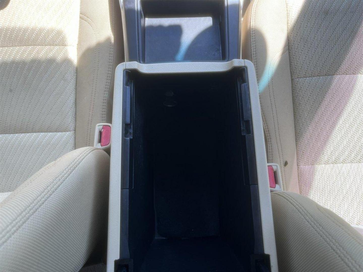 2016 White /Tan Toyota Camry (4T1BF1FK9GU) with an 2.5l I-4 SFI Dohc VVT-I 2 engine, Automatic transmission, located at 745 East Steele Rd., West Columbia, SC, 29170, (803) 755-9148, 33.927212, -81.148483 - Special Internet Price! 2016 Toyota Camry LE with AM/FM radio, Backup camera, Cruise control, Cloth interior, Keyless entry, Powered driver seat, Powered windows, Powered door locks, Plus more! - Photo#17