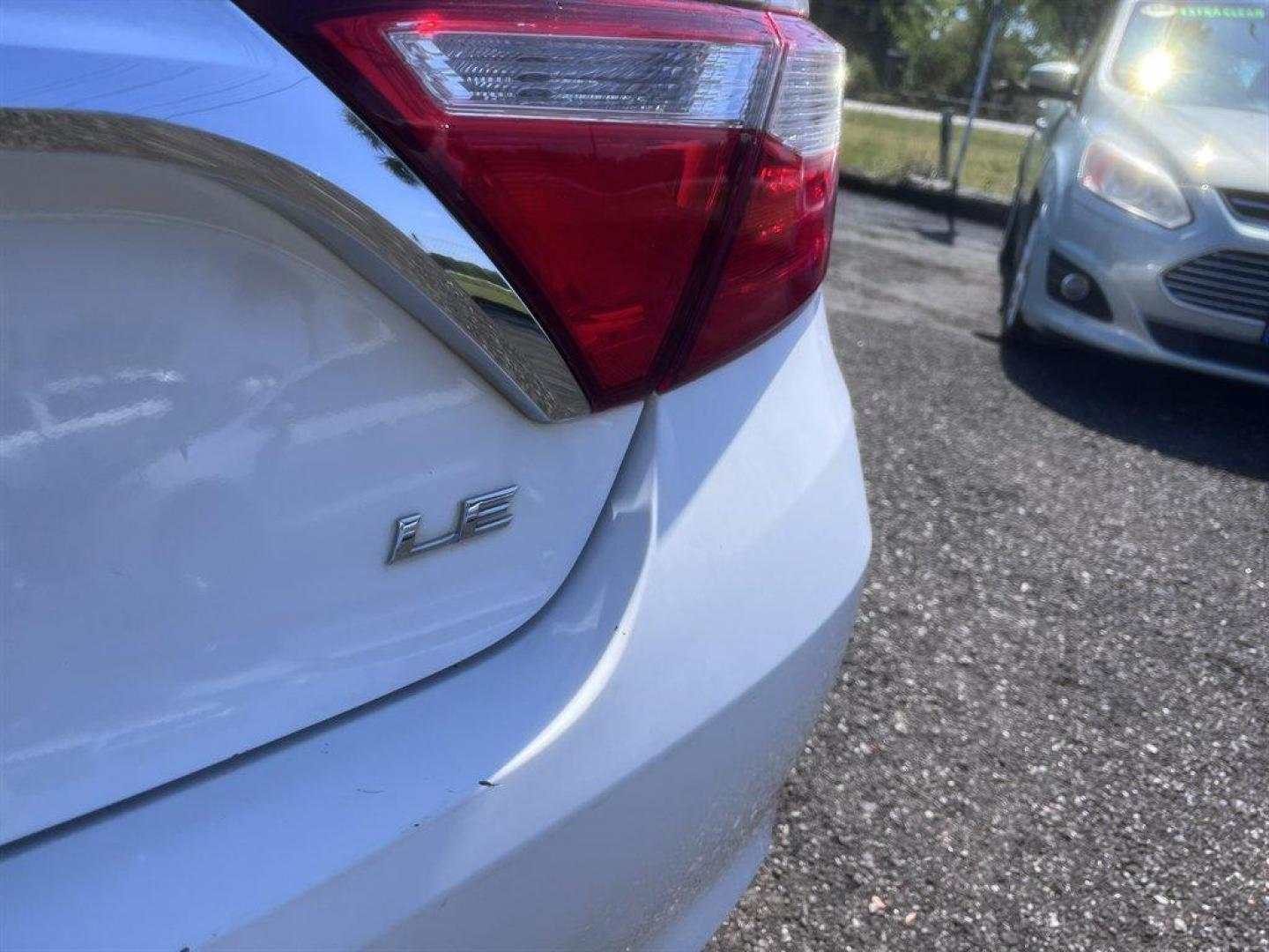 2016 White /Tan Toyota Camry (4T1BF1FK9GU) with an 2.5l I-4 SFI Dohc VVT-I 2 engine, Automatic transmission, located at 745 East Steele Rd., West Columbia, SC, 29170, (803) 755-9148, 33.927212, -81.148483 - Special Internet Price! 2016 Toyota Camry LE with AM/FM radio, Backup camera, Cruise control, Cloth interior, Keyless entry, Powered driver seat, Powered windows, Powered door locks, Plus more! - Photo#28