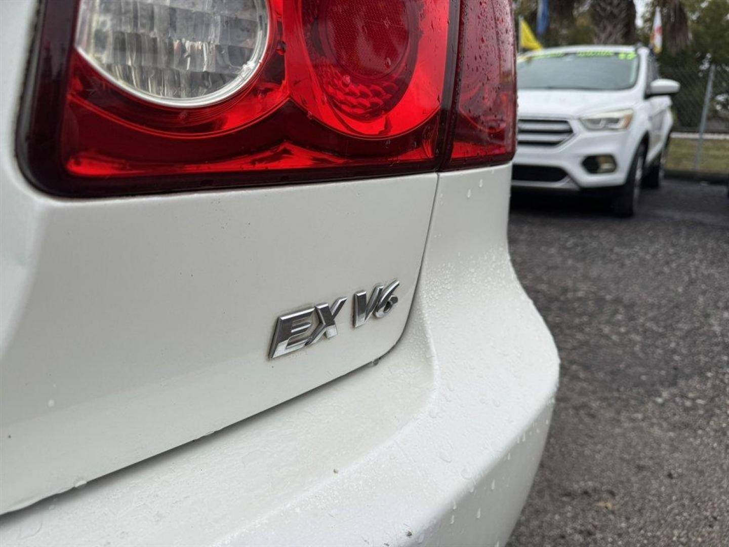 2008 White /Taupe Kia Optima (KNAGE124585) with an 2.7l V6 MPI Dohc 2.7l engine, Automatic transmission, located at 745 East Steele Rd., West Columbia, SC, 29170, (803) 755-9148, 33.927212, -81.148483 - Special Internet Price! 2008 Kia Optima - Photo#25