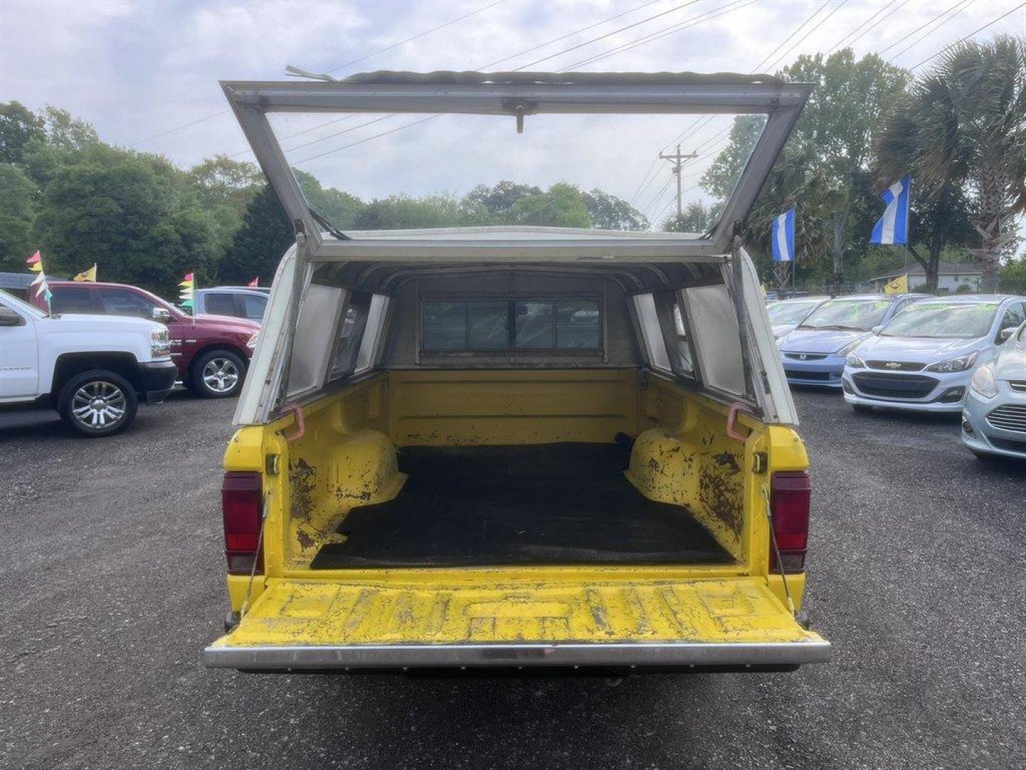 1983 Yellow /Black Ford Ranger (1FTCR10A9DU) with an 2.3l I-4 1bbl 2.3l engine, Manual transmission, located at 745 East Steele Rd., West Columbia, SC, 29170, (803) 755-9148, 33.927212, -81.148483 - Special Internet Price! 1983 Ford Ranger - Photo#14