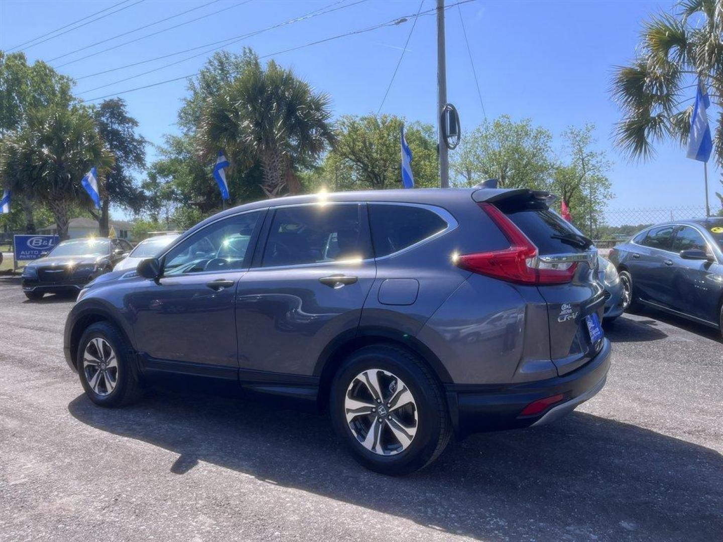 2019 Grey /Black Honda CR-V (2HKRW5H31KH) with an 2.4l I-4 DI Dohc 2.4l engine, Automatic transmission, located at 745 East Steele Rd., West Columbia, SC, 29170, (803) 755-9148, 33.927212, -81.148483 - Special Internet Price! 2019 Honda CR-V with AM/FM radio, Bluetooth, Backup camera, Cruise control, Cloth interior, Powered windows, Powered door locks, Plus more! - Photo#5