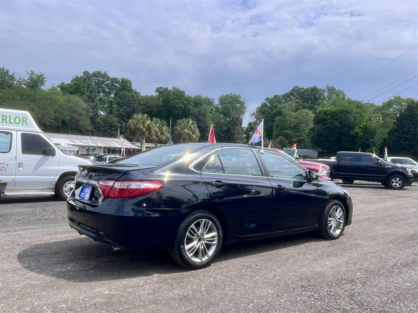 2017 Black /Black Toyota Camry (4T1BF1FK6HU) with an 2.5l I-4 SFI Dohc VVT-I 2 engine, Automatic transmission, located at 745 East Steele Rd., West Columbia, SC, 29170, (803) 755-9148, 33.927212, -81.148483 - Special Internet Price! 2017 Toyota Camry with AM/FM radio, Bluetooth, Backup camera, Navigation, Cruise control, Keyless entry, Powered driver seat, Leather interior, Powered windows, Powered door locks, Plus more! - Photo#3