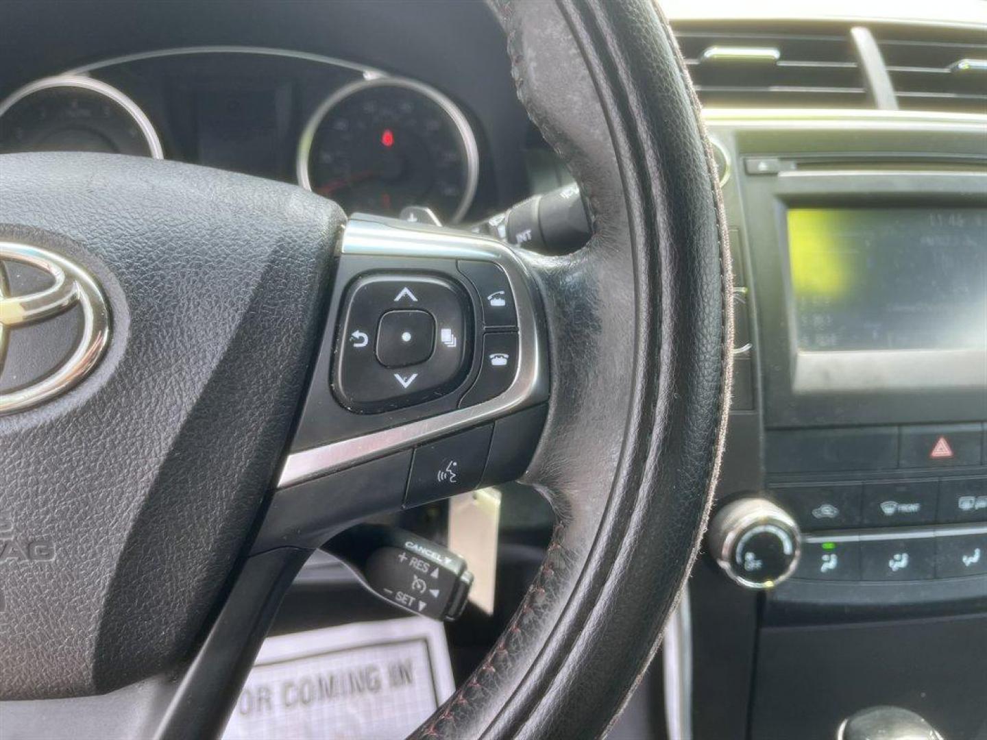 2017 Black /Black Toyota Camry (4T1BF1FK6HU) with an 2.5l I-4 SFI Dohc VVT-I 2 engine, Automatic transmission, located at 745 East Steele Rd., West Columbia, SC, 29170, (803) 755-9148, 33.927212, -81.148483 - Special Internet Price! 2017 Toyota Camry with AM/FM radio, Bluetooth, Backup camera, Navigation, Cruise control, Keyless entry, Powered driver seat, Leather interior, Powered windows, Powered door locks, Plus more! - Photo#9