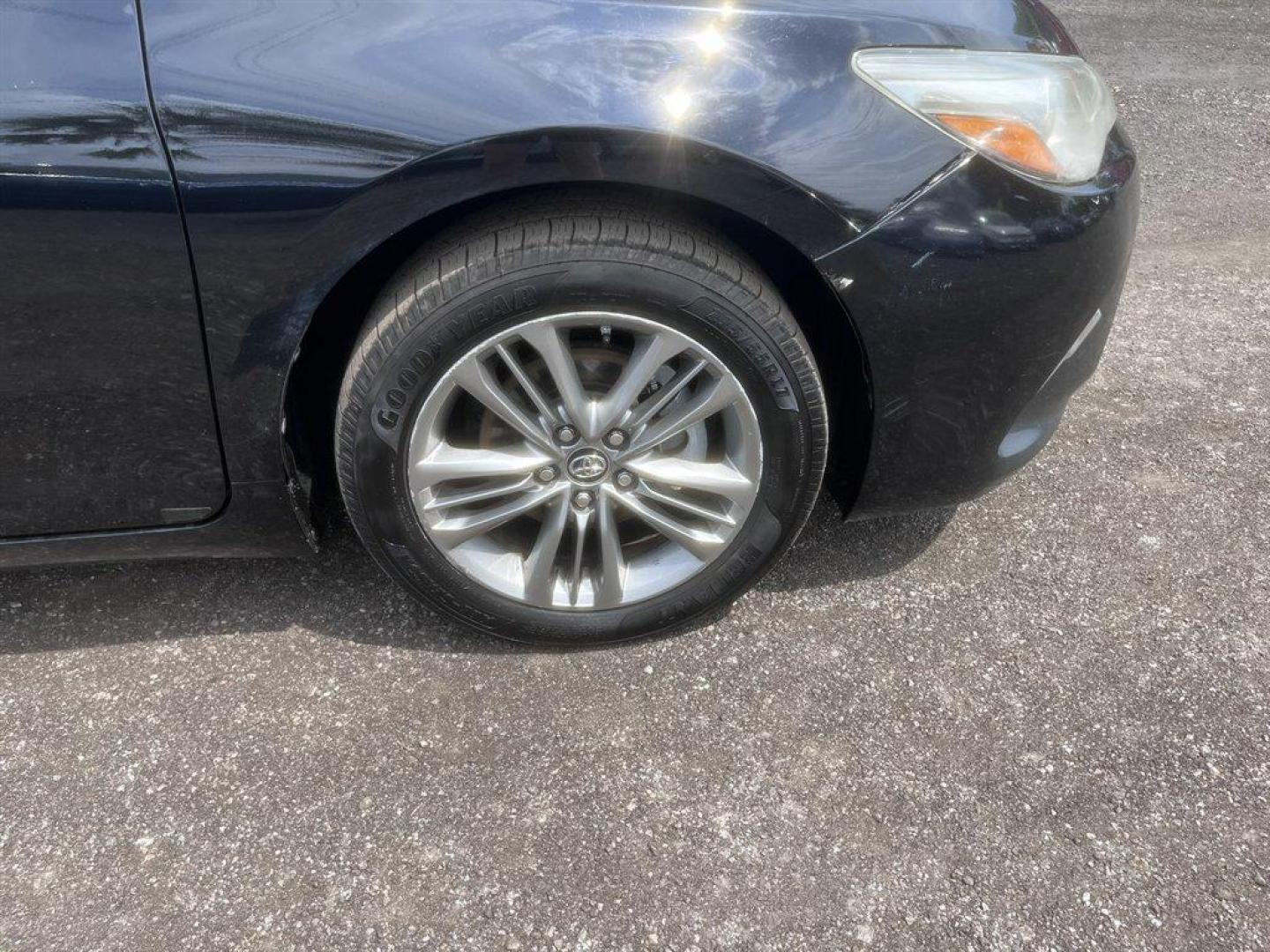 2017 Black /Black Toyota Camry (4T1BF1FK6HU) with an 2.5l I-4 SFI Dohc VVT-I 2 engine, Automatic transmission, located at 745 East Steele Rd., West Columbia, SC, 29170, (803) 755-9148, 33.927212, -81.148483 - Special Internet Price! 2017 Toyota Camry with AM/FM radio, Bluetooth, Backup camera, Navigation, Cruise control, Keyless entry, Powered driver seat, Leather interior, Powered windows, Powered door locks, Plus more! - Photo#27