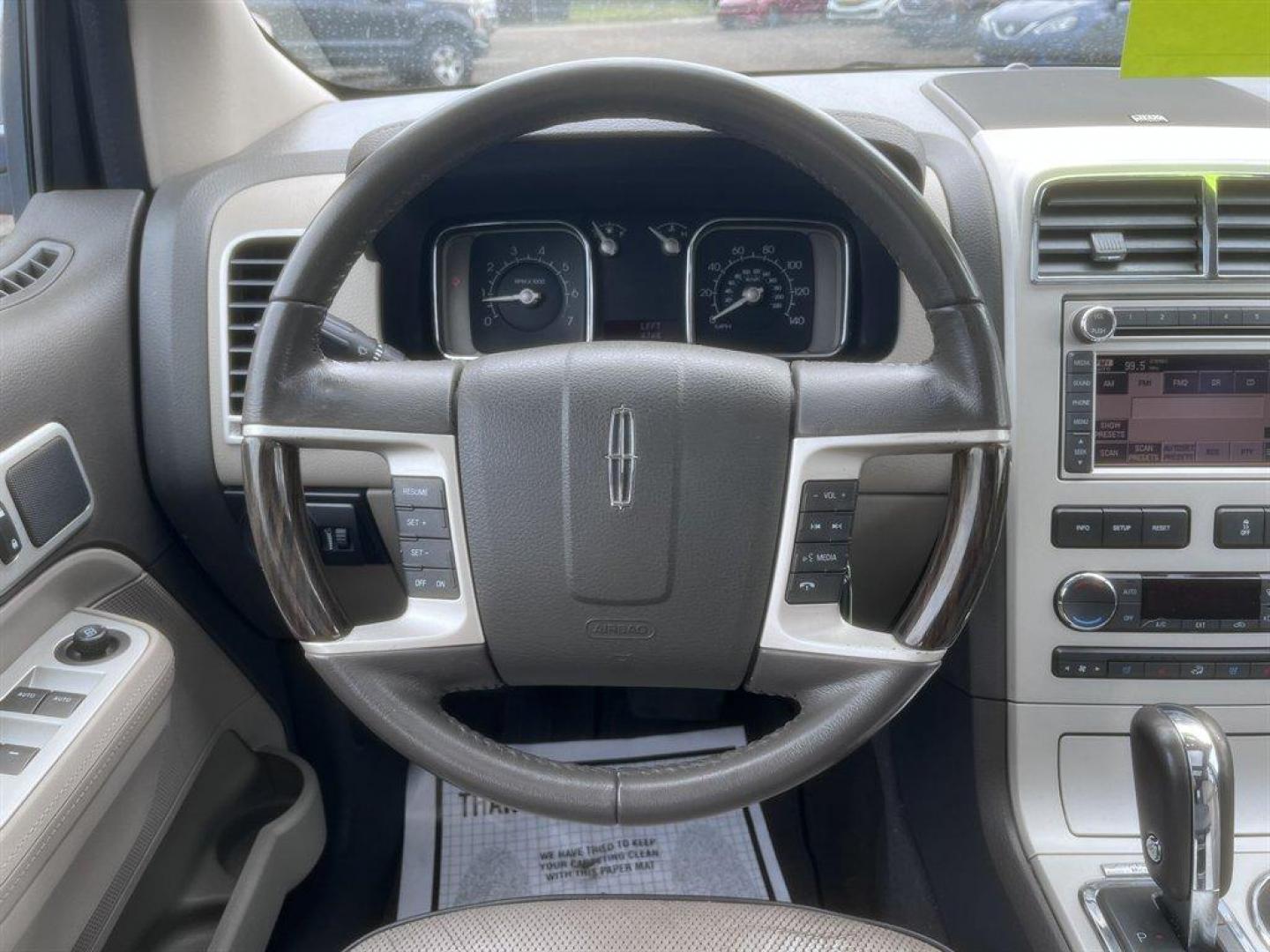 2008 Silver /Grey Lincoln MKX (2LMDU68C28B) with an 3.5l V6 SFI Dohc 24v 3.5l engine, Automatic transmission, located at 745 East Steele Rd., West Columbia, SC, 29170, (803) 755-9148, 33.927212, -81.148483 - Special Internet Price! 2008 Lincoln MKX with AM/FM radio, Backup camera, Navigation, Sunroof, Leather interior, Powered front seats, Powered liftgate, Powered windows, Powered door locks, Plus more! - Photo#7