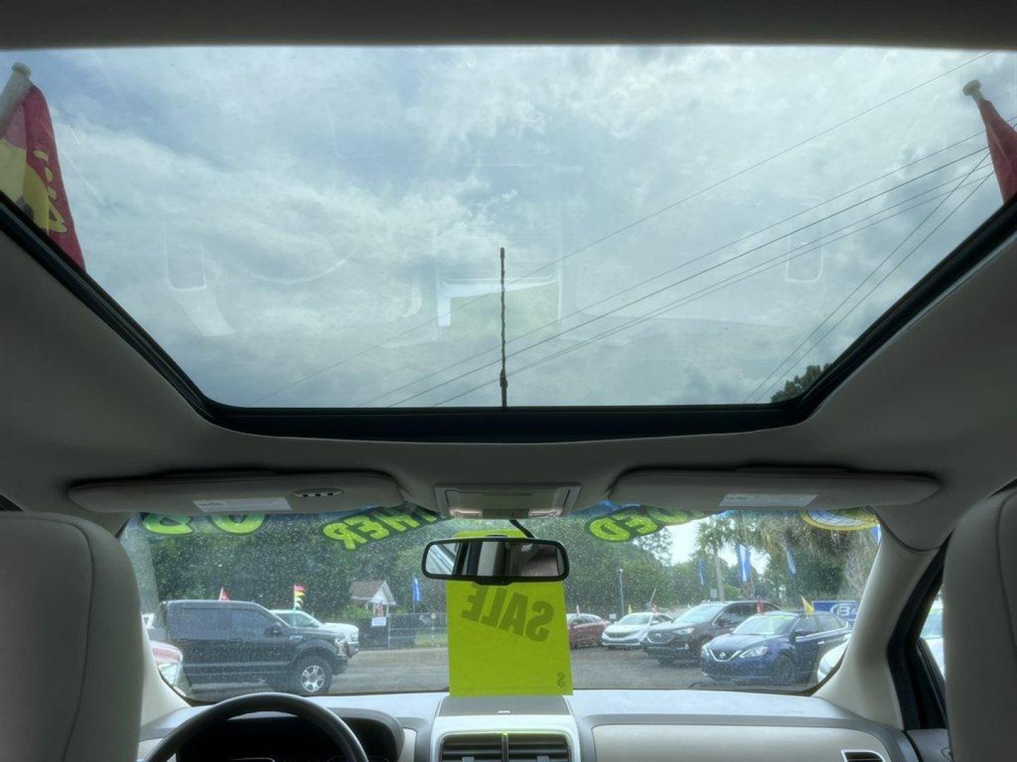 2008 Silver /Grey Lincoln MKX (2LMDU68C28B) with an 3.5l V6 SFI Dohc 24v 3.5l engine, Automatic transmission, located at 745 East Steele Rd., West Columbia, SC, 29170, (803) 755-9148, 33.927212, -81.148483 - Special Internet Price! 2008 Lincoln MKX with AM/FM radio, Backup camera, Navigation, Sunroof, Leather interior, Powered front seats, Powered liftgate, Powered windows, Powered door locks, Plus more! - Photo#15