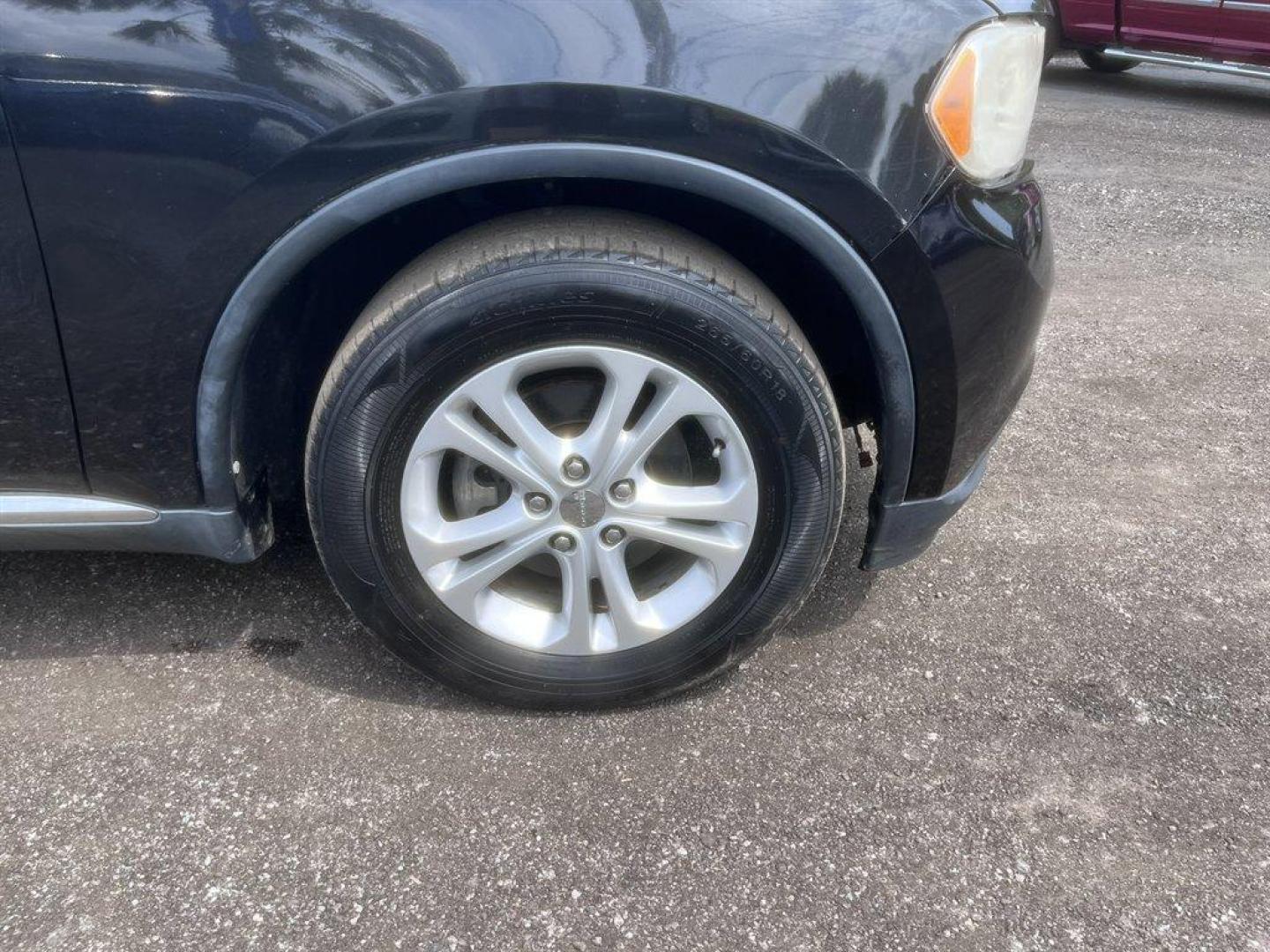 2011 Black /Black Dodge Durango (1D4RD2GG8BC) with an 3.6l V6 MPI Dohc 3.6l engine, Automatic transmission, located at 745 East Steele Rd., West Columbia, SC, 29170, (803) 755-9148, 33.927212, -81.148483 - Special Internet Price! 2011 Dodge Durango with AM/FM radio, Backup camera, Cruise control, 3rd row seating, Cloth interior, Powered windows, Powered door locks, Plus more! - Photo#27