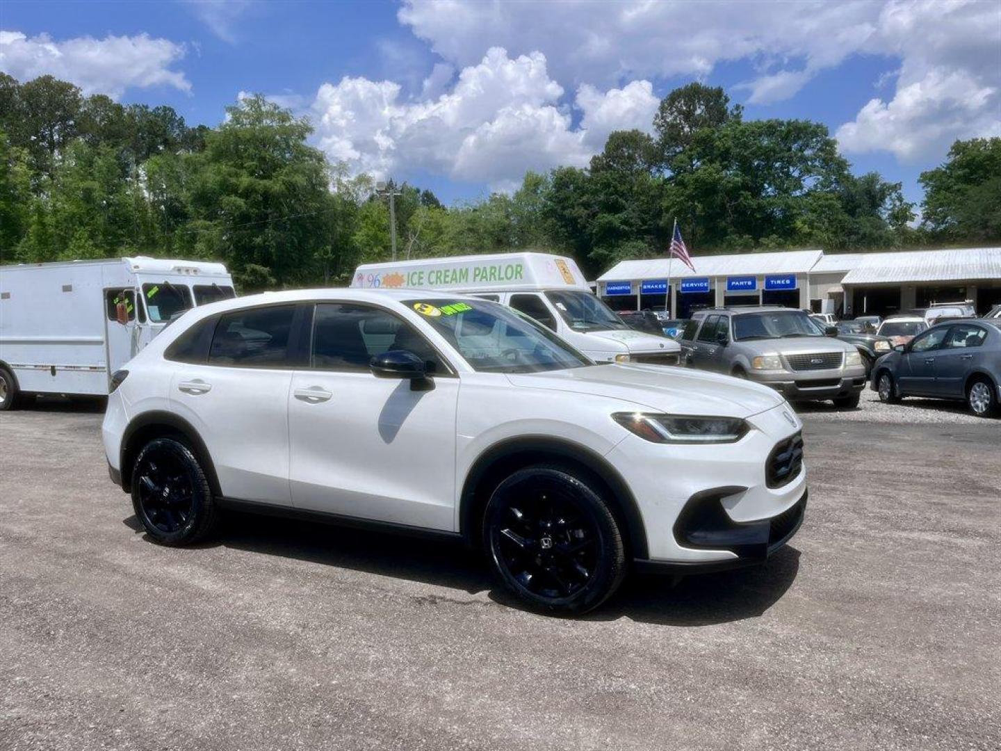 2025 White /Black Honda HR-V (3CZRZ1H53SM) with an 2.0l I-4 MPI Dohc GAS 2.0 engine, Automatic transmission, located at 745 East Steele Rd., West Columbia, SC, 29170, (803) 755-9148, 33.927212, -81.148483 - Special Internet Price! 2025 Honda HR-V - Photo#2