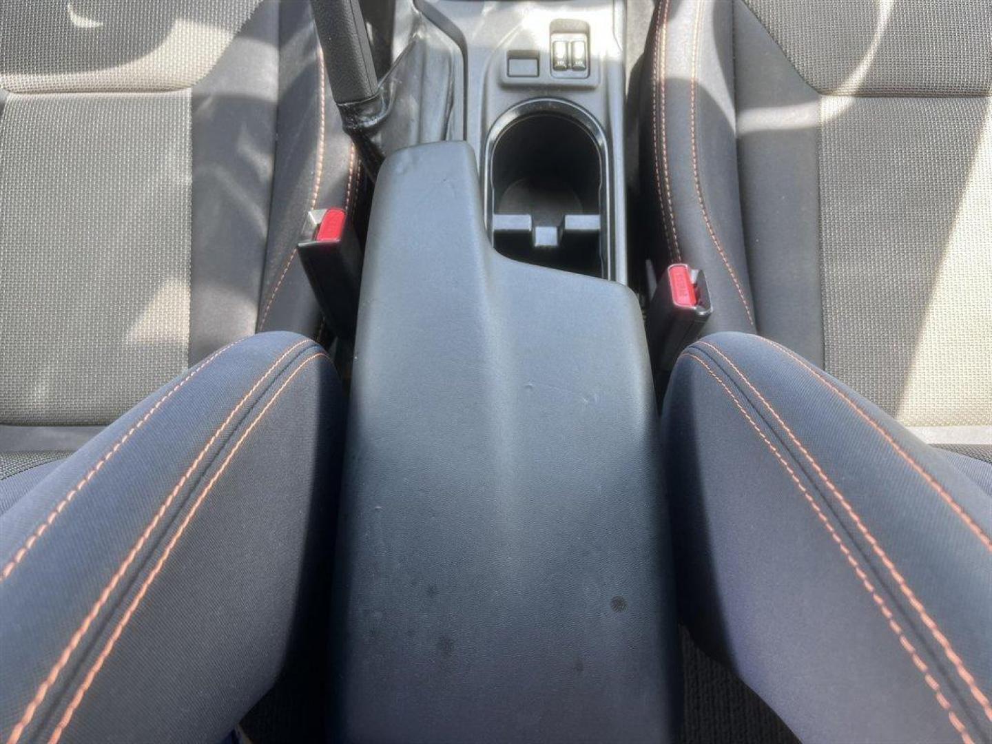 2019 White /Black Subaru Crosstrek (JF2GTACCXK9) with an 2.0l H-4 DI Dohc 2.0l engine, Manual transmission, located at 745 East Steele Rd., West Columbia, SC, 29170, (803) 755-9148, 33.927212, -81.148483 - Special Internet Price! 2019 Subaru Crosstrek - Photo#17