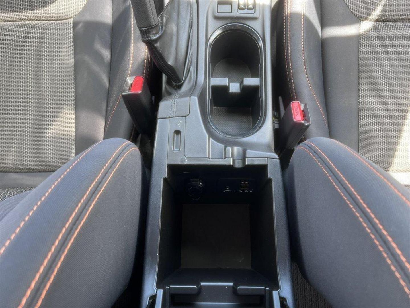 2019 White /Black Subaru Crosstrek (JF2GTACCXK9) with an 2.0l H-4 DI Dohc 2.0l engine, Manual transmission, located at 745 East Steele Rd., West Columbia, SC, 29170, (803) 755-9148, 33.927212, -81.148483 - Special Internet Price! 2019 Subaru Crosstrek - Photo#18