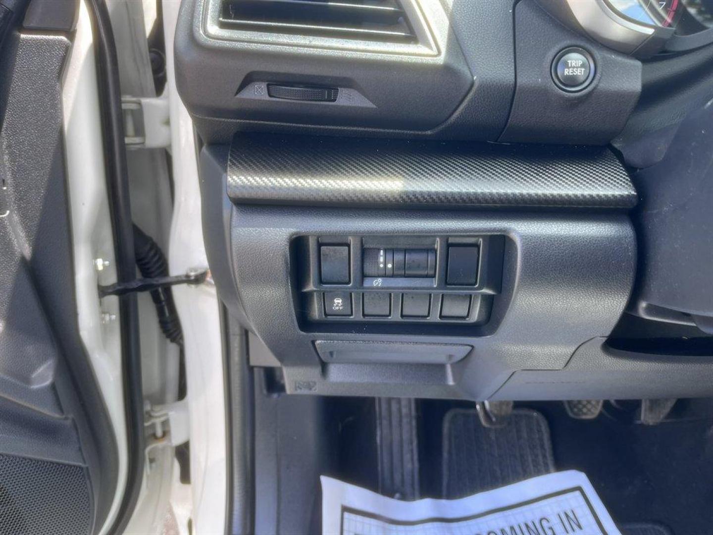 2019 White /Black Subaru Crosstrek (JF2GTACCXK9) with an 2.0l H-4 DI Dohc 2.0l engine, Manual transmission, located at 745 East Steele Rd., West Columbia, SC, 29170, (803) 755-9148, 33.927212, -81.148483 - Special Internet Price! 2019 Subaru Crosstrek - Photo#19