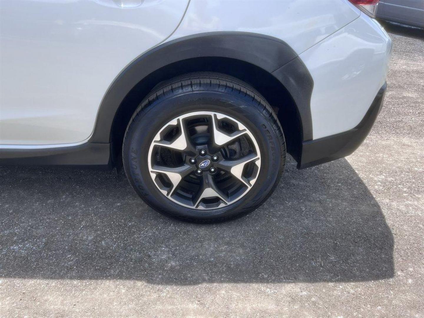2019 White /Black Subaru Crosstrek (JF2GTACCXK9) with an 2.0l H-4 DI Dohc 2.0l engine, Manual transmission, located at 745 East Steele Rd., West Columbia, SC, 29170, (803) 755-9148, 33.927212, -81.148483 - Special Internet Price! 2019 Subaru Crosstrek - Photo#32