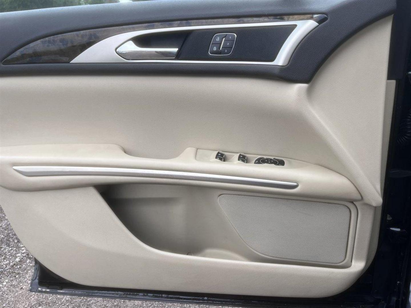 2014 Black /Taupe Lincoln MKZ (3LN6L2G93ER) with an 2.0l I-4 DI T/C Ecoboost engine, Automatic transmission, located at 745 East Steele Rd., West Columbia, SC, 29170, (803) 755-9148, 33.927212, -81.148483 - Special Internet Price! 2014 Lincoln MKZ with AM/FM radio, Bluetooth for phone, Navigation, Cruise control, Sunroof, Keyless entry, Push to start, Leather interior, Powered windows, Powered door locks, Plus more! - Photo#19