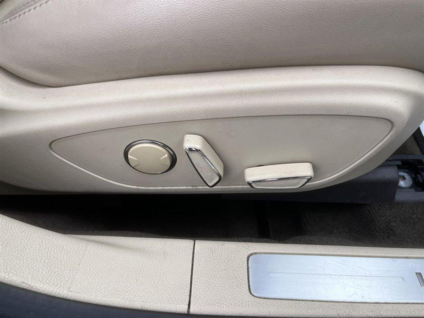 2014 Black /Taupe Lincoln MKZ (3LN6L2G93ER) with an 2.0l I-4 DI T/C Ecoboost engine, Automatic transmission, located at 745 East Steele Rd., West Columbia, SC, 29170, (803) 755-9148, 33.927212, -81.148483 - Special Internet Price! 2014 Lincoln MKZ with AM/FM radio, Bluetooth for phone, Navigation, Cruise control, Sunroof, Keyless entry, Push to start, Leather interior, Powered windows, Powered door locks, Plus more! - Photo#29