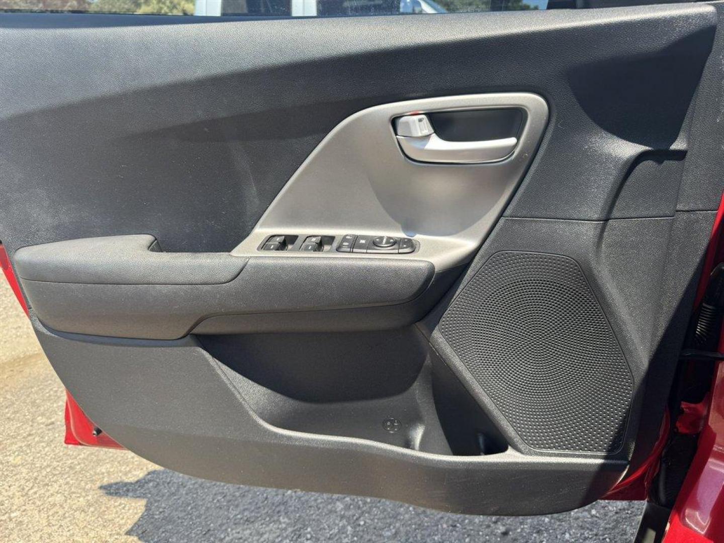 2019 Red /Black Kia Niro (KNDCB3LC2K5) with an 1.6l I-4 DI Dohc Hybrid 1 engine, Automatic transmission, located at 745 East Steele Rd., West Columbia, SC, 29170, (803) 755-9148, 33.927212, -81.148483 - Special Internet Price! 2019 Kia Niro with AM/FM radio, Backup camera, Bluetooth, Cruise control, Cloth interior, Powered windows, Powered door locks, Plus more! - Photo#20