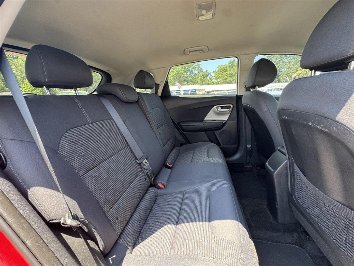 2019 Red /Black Kia Niro (KNDCB3LC2K5) with an 1.6l I-4 DI Dohc Hybrid 1 engine, Automatic transmission, located at 745 East Steele Rd., West Columbia, SC, 29170, (803) 755-9148, 33.927212, -81.148483 - Special Internet Price! 2019 Kia Niro with AM/FM radio, Backup camera, Bluetooth, Cruise control, Cloth interior, Powered windows, Powered door locks, Plus more! - Photo#26