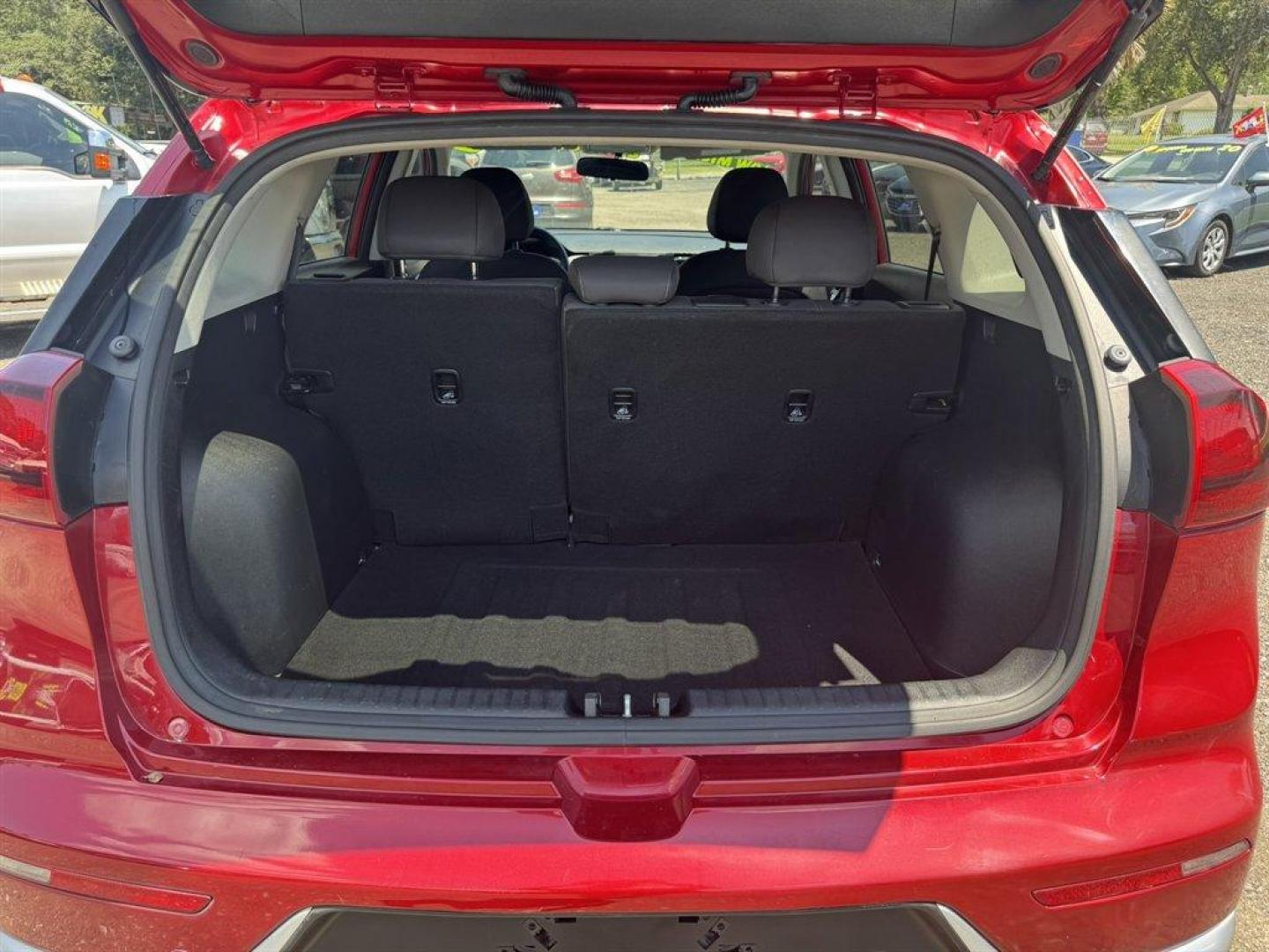 2019 Red /Black Kia Niro (KNDCB3LC2K5) with an 1.6l I-4 DI Dohc Hybrid 1 engine, Automatic transmission, located at 745 East Steele Rd., West Columbia, SC, 29170, (803) 755-9148, 33.927212, -81.148483 - Special Internet Price! 2019 Kia Niro with AM/FM radio, Backup camera, Bluetooth, Cruise control, Cloth interior, Powered windows, Powered door locks, Plus more! - Photo#29