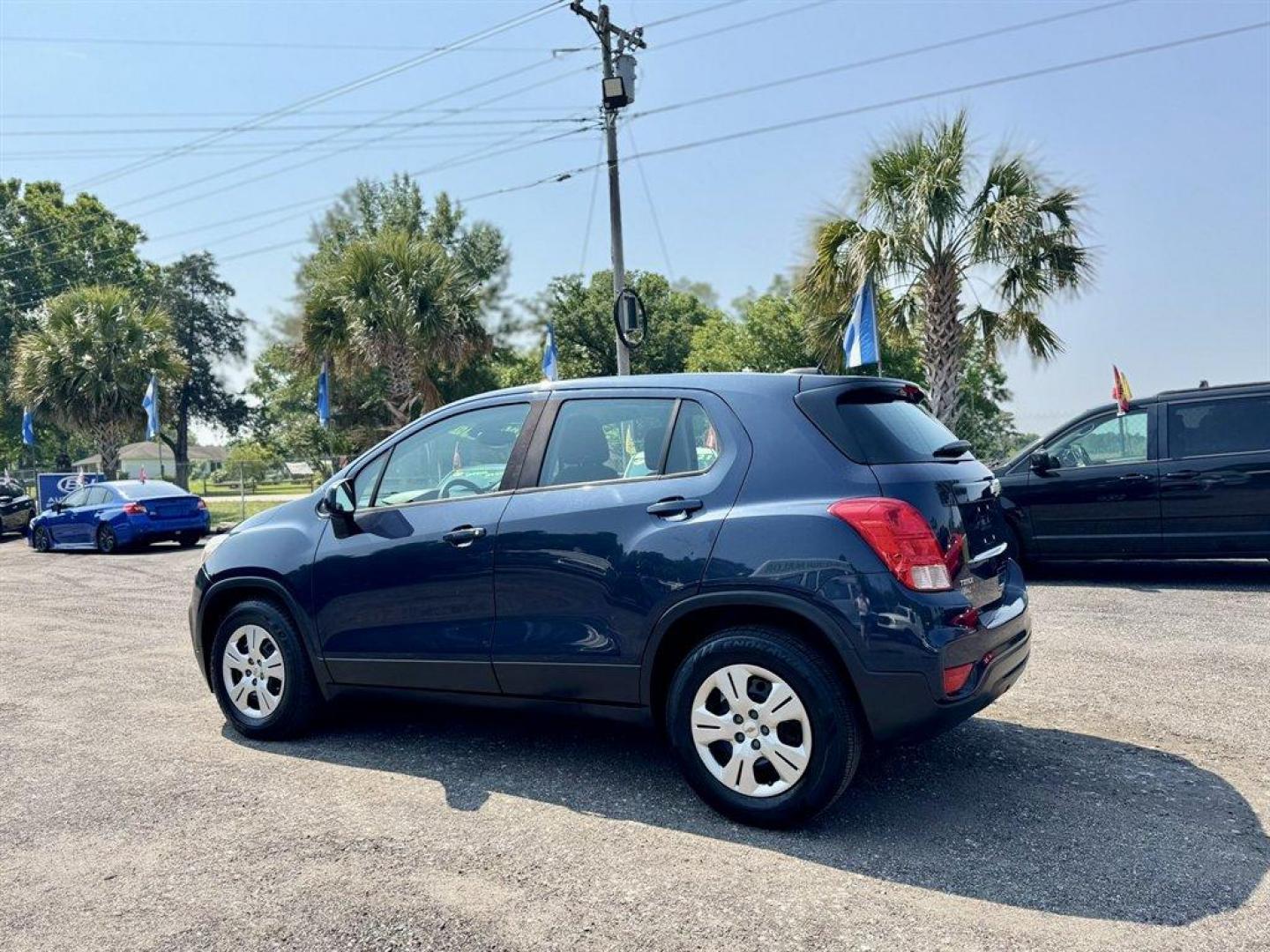 2018 Blue /Black Chevrolet Trax (3GNCJKSB5JL) with an 1.4l I-4 MFI Dohc T/C 1.4 engine, Automatic transmission, located at 745 East Steele Rd., West Columbia, SC, 29170, (803) 755-9148, 33.927212, -81.148483 - Special Internet Price! 2018 Chevrolet Trax with AM/FM radio, Backup camera, Cruise control, Cloth interior, Powered windows, Powered door locks, Plus more! - Photo#5