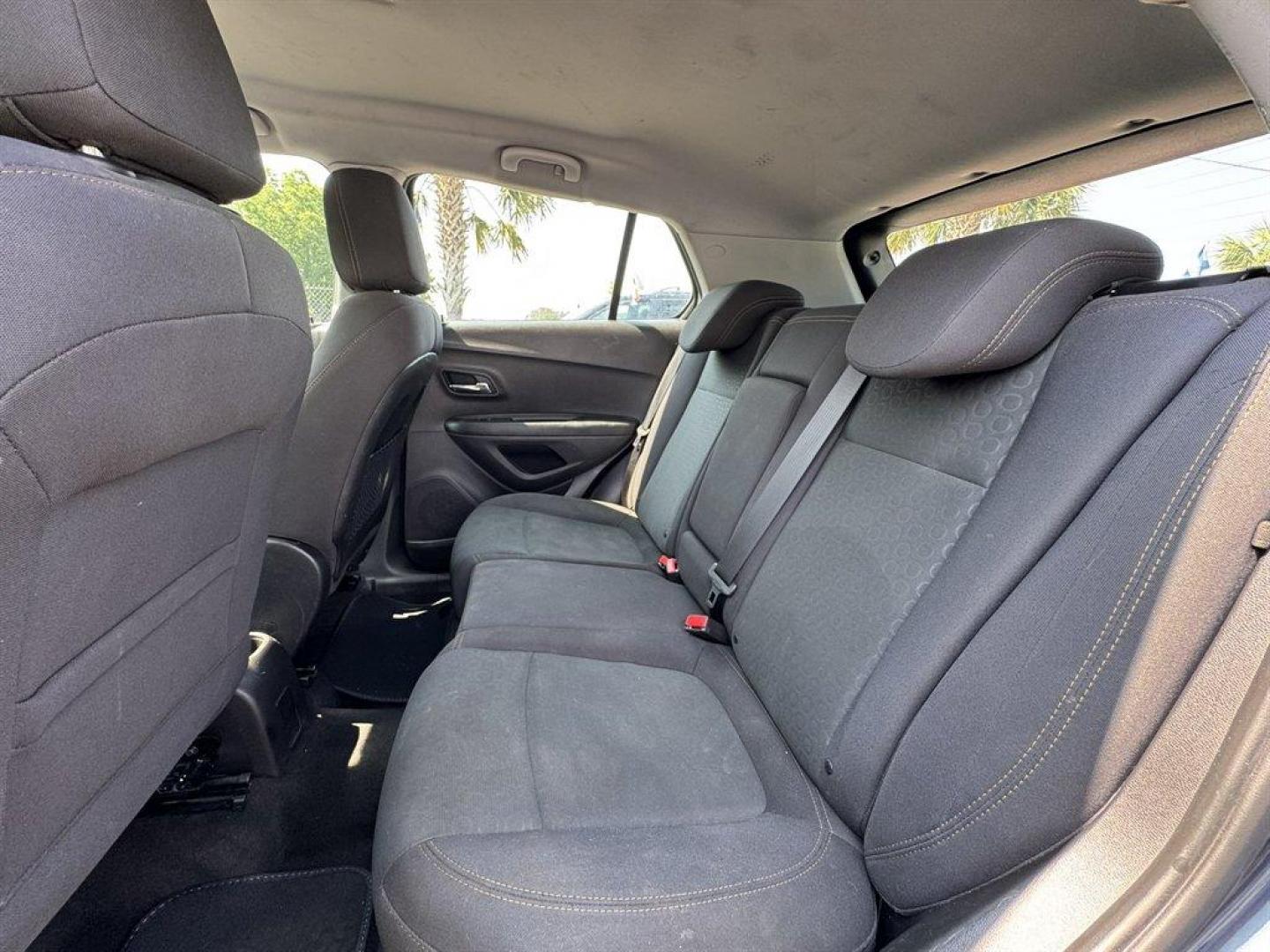 2018 Blue /Black Chevrolet Trax (3GNCJKSB5JL) with an 1.4l I-4 MFI Dohc T/C 1.4 engine, Automatic transmission, located at 745 East Steele Rd., West Columbia, SC, 29170, (803) 755-9148, 33.927212, -81.148483 - Special Internet Price! 2018 Chevrolet Trax with AM/FM radio, Backup camera, Cruise control, Cloth interior, Powered windows, Powered door locks, Plus more! - Photo#20