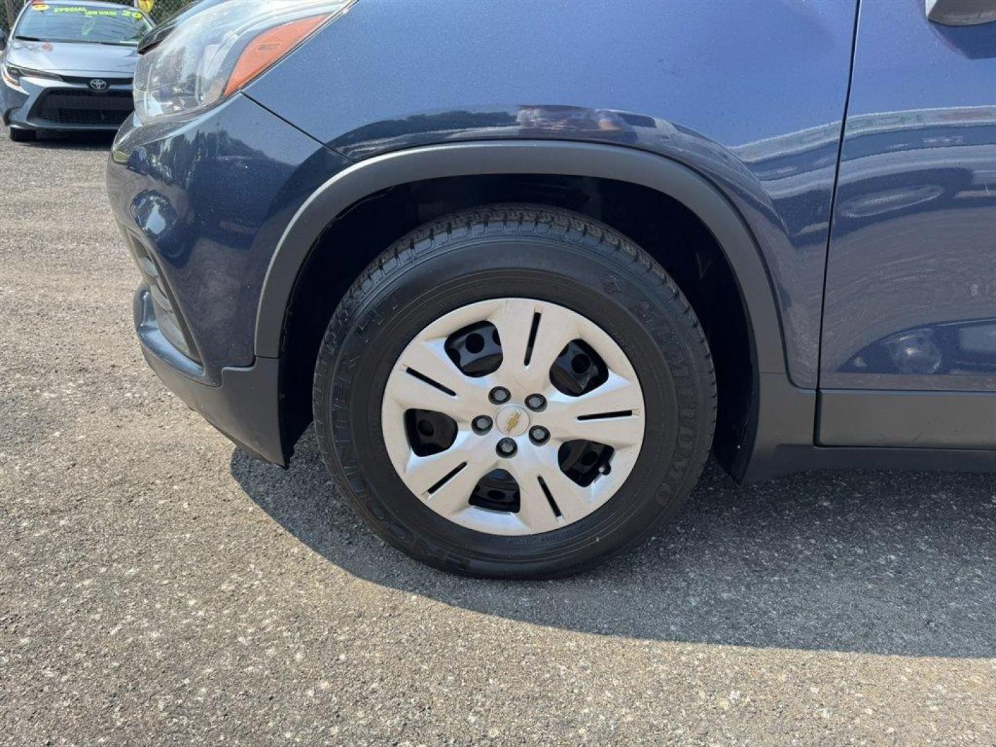 2018 Blue /Black Chevrolet Trax (3GNCJKSB5JL) with an 1.4l I-4 MFI Dohc T/C 1.4 engine, Automatic transmission, located at 745 East Steele Rd., West Columbia, SC, 29170, (803) 755-9148, 33.927212, -81.148483 - Special Internet Price! 2018 Chevrolet Trax with AM/FM radio, Backup camera, Cruise control, Cloth interior, Powered windows, Powered door locks, Plus more! - Photo#29