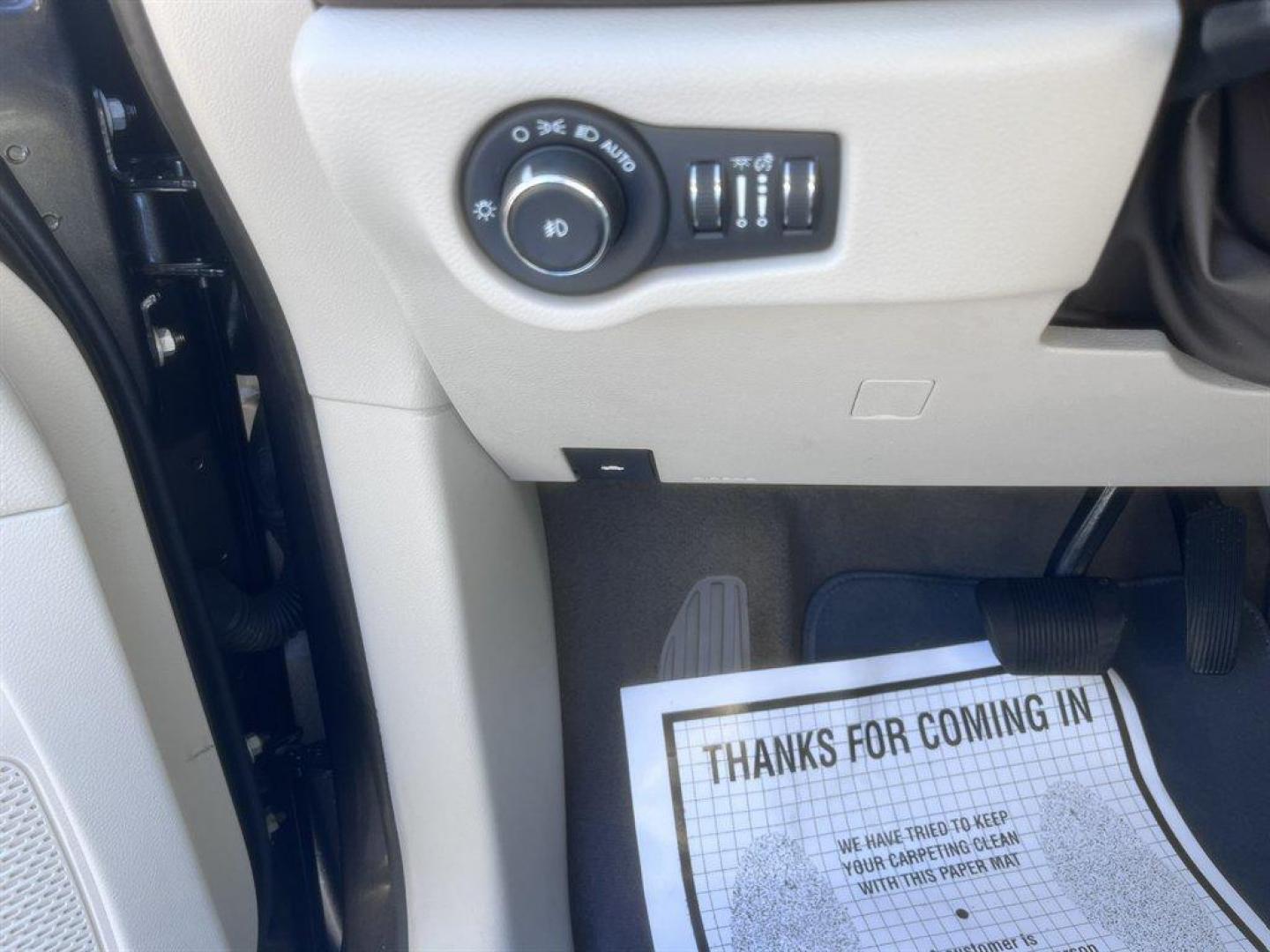 2020 Grey /Grey Chrysler Pacifica (2C4RC1BG4LR) with an 3.6l V6 MPI Dohc 3.6l engine, Automatic transmission, located at 745 East Steele Rd., West Columbia, SC, 29170, (803) 755-9148, 33.927212, -81.148483 - Special Internet Price! 2020 Chrysler Pacifica with AM/FM radio, Bluetooth, Backup camera, Push to start, Keyless entry, Cruice control, 3rd row seating, Rear power sliding doors, Powered liftgate, Powered windows, Powered door locks, Plus more! - Photo#15