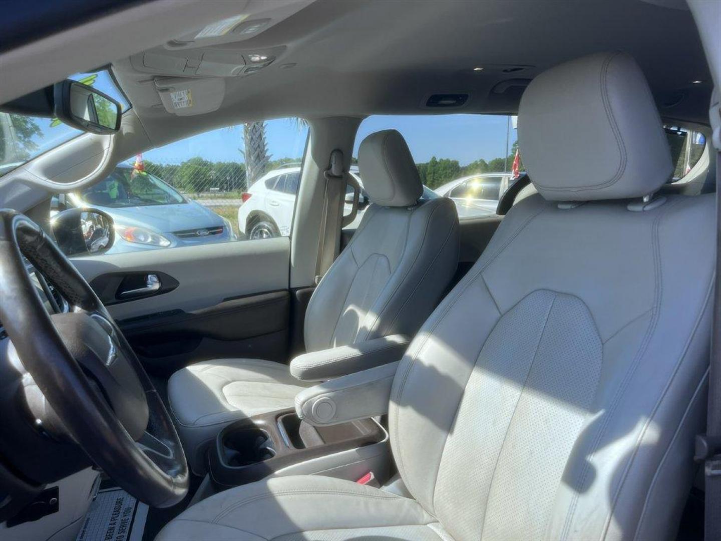 2020 Grey /Grey Chrysler Pacifica (2C4RC1BG4LR) with an 3.6l V6 MPI Dohc 3.6l engine, Automatic transmission, located at 745 East Steele Rd., West Columbia, SC, 29170, (803) 755-9148, 33.927212, -81.148483 - Special Internet Price! 2020 Chrysler Pacifica with AM/FM radio, Bluetooth, Backup camera, Push to start, Keyless entry, Cruice control, 3rd row seating, Rear power sliding doors, Powered liftgate, Powered windows, Powered door locks, Plus more! - Photo#18