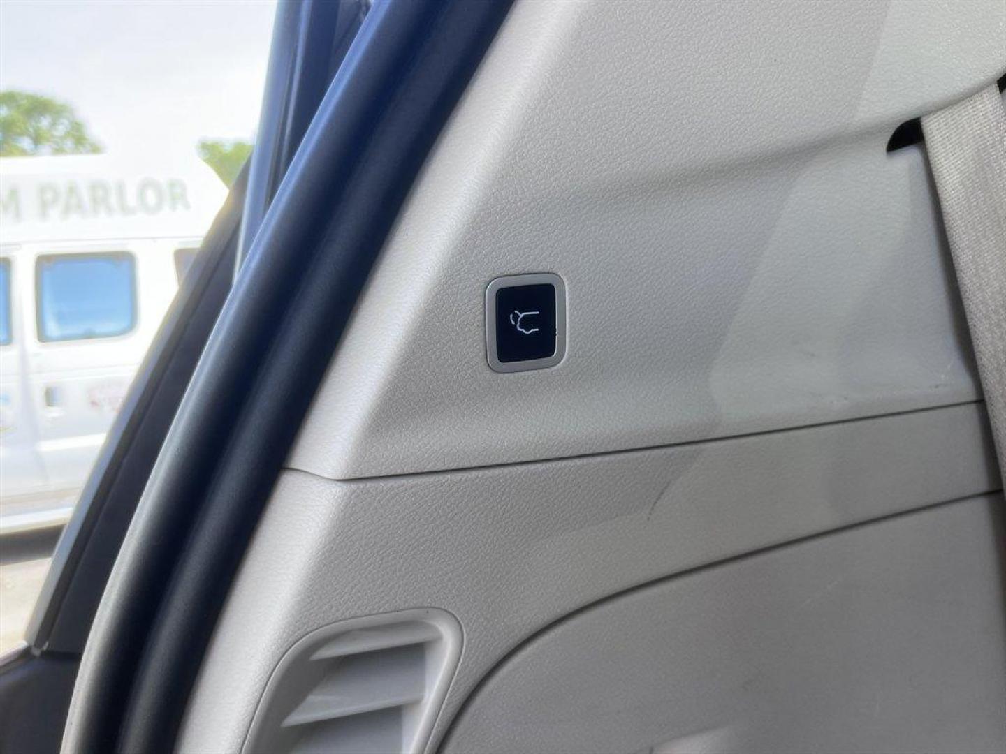 2020 Grey /Grey Chrysler Pacifica (2C4RC1BG4LR) with an 3.6l V6 MPI Dohc 3.6l engine, Automatic transmission, located at 745 East Steele Rd., West Columbia, SC, 29170, (803) 755-9148, 33.927212, -81.148483 - Special Internet Price! 2020 Chrysler Pacifica with AM/FM radio, Bluetooth, Backup camera, Push to start, Keyless entry, Cruice control, 3rd row seating, Rear power sliding doors, Powered liftgate, Powered windows, Powered door locks, Plus more! - Photo#28