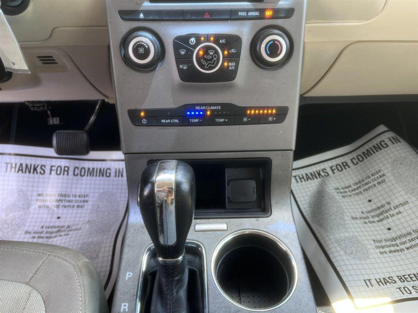 2018 Blue /Taupe Ford Flex (2FMGK5B85JB) with an 3.5l V6 Smpi TI-VCT 3.5l engine, Automatic transmission, located at 745 East Steele Rd., West Columbia, SC, 29170, (803) 755-9148, 33.927212, -81.148483 - Special Internet Price! 2018 Ford Flex - Photo#14