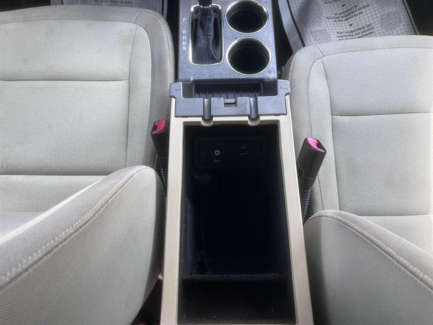 2018 Blue /Taupe Ford Flex (2FMGK5B85JB) with an 3.5l V6 Smpi TI-VCT 3.5l engine, Automatic transmission, located at 745 East Steele Rd., West Columbia, SC, 29170, (803) 755-9148, 33.927212, -81.148483 - Special Internet Price! 2018 Ford Flex - Photo#16