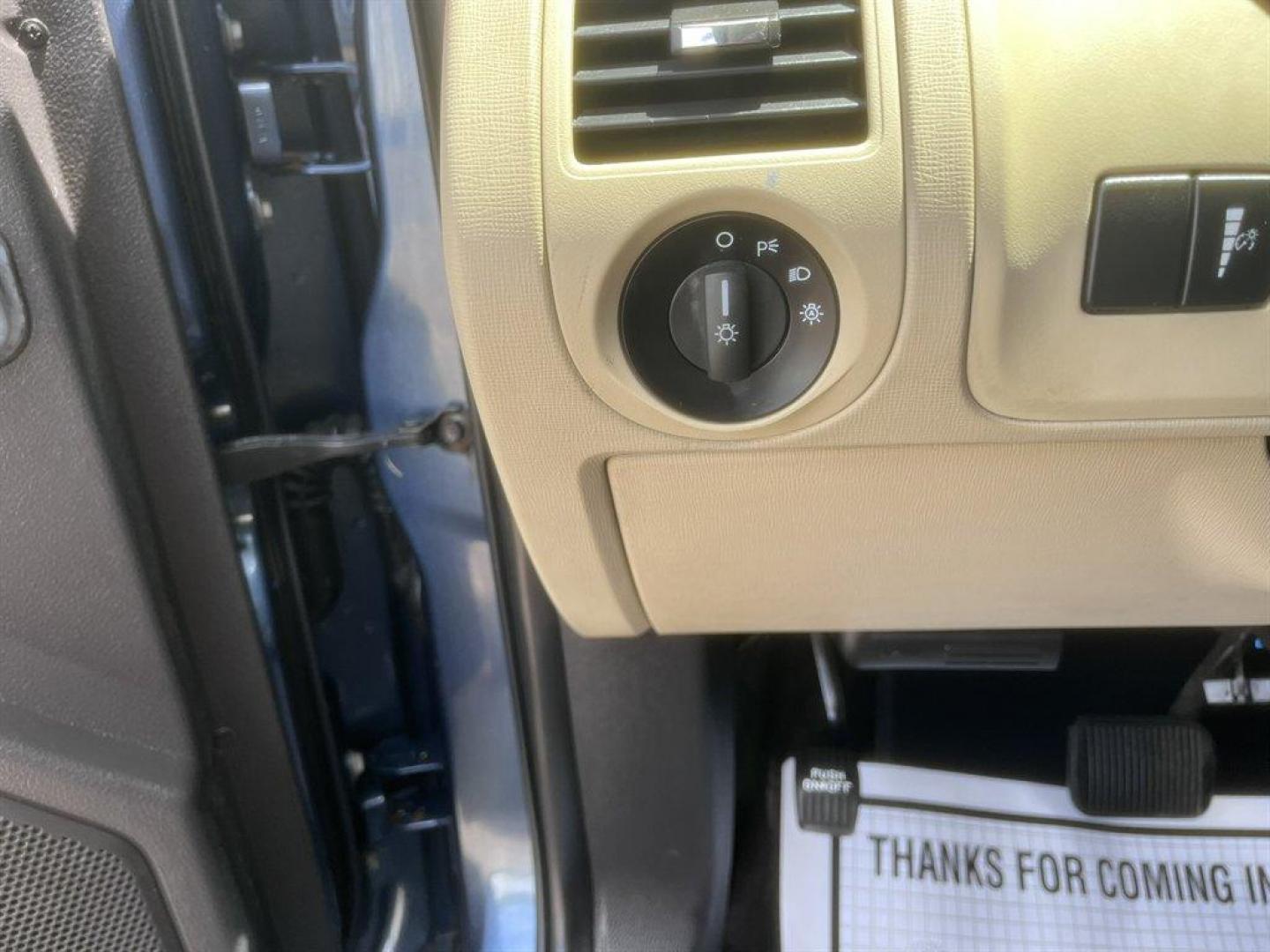 2018 Blue /Taupe Ford Flex (2FMGK5B85JB) with an 3.5l V6 Smpi TI-VCT 3.5l engine, Automatic transmission, located at 745 East Steele Rd., West Columbia, SC, 29170, (803) 755-9148, 33.927212, -81.148483 - Special Internet Price! 2018 Ford Flex - Photo#17