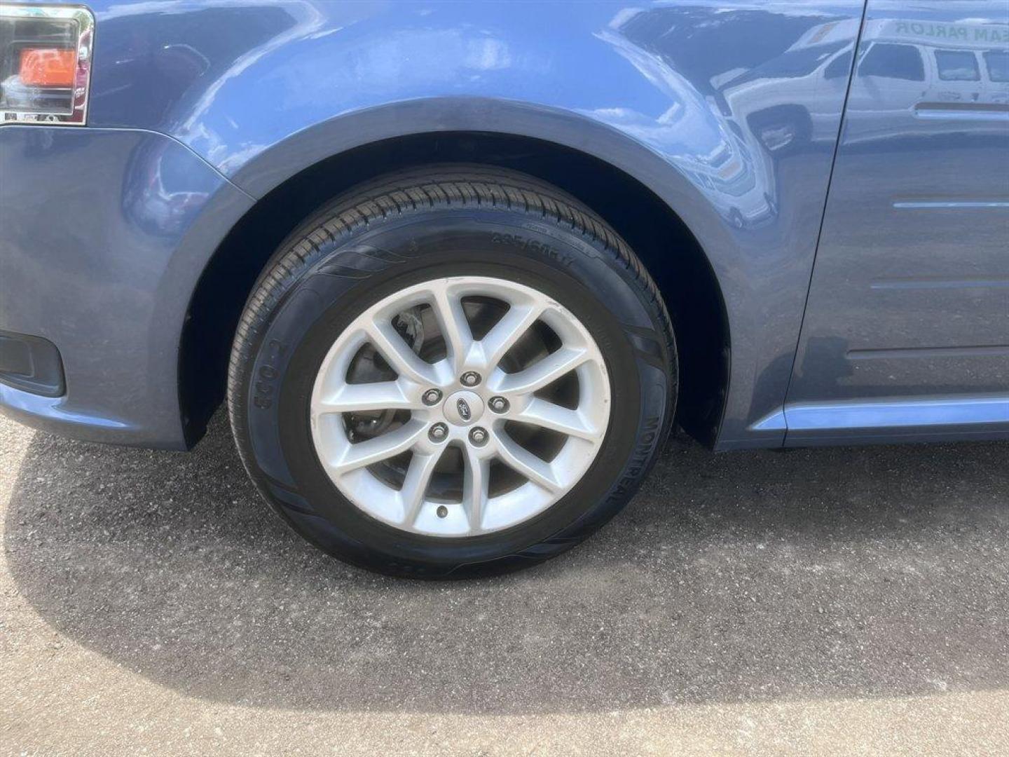 2018 Blue /Taupe Ford Flex (2FMGK5B85JB) with an 3.5l V6 Smpi TI-VCT 3.5l engine, Automatic transmission, located at 745 East Steele Rd., West Columbia, SC, 29170, (803) 755-9148, 33.927212, -81.148483 - Special Internet Price! 2018 Ford Flex - Photo#34