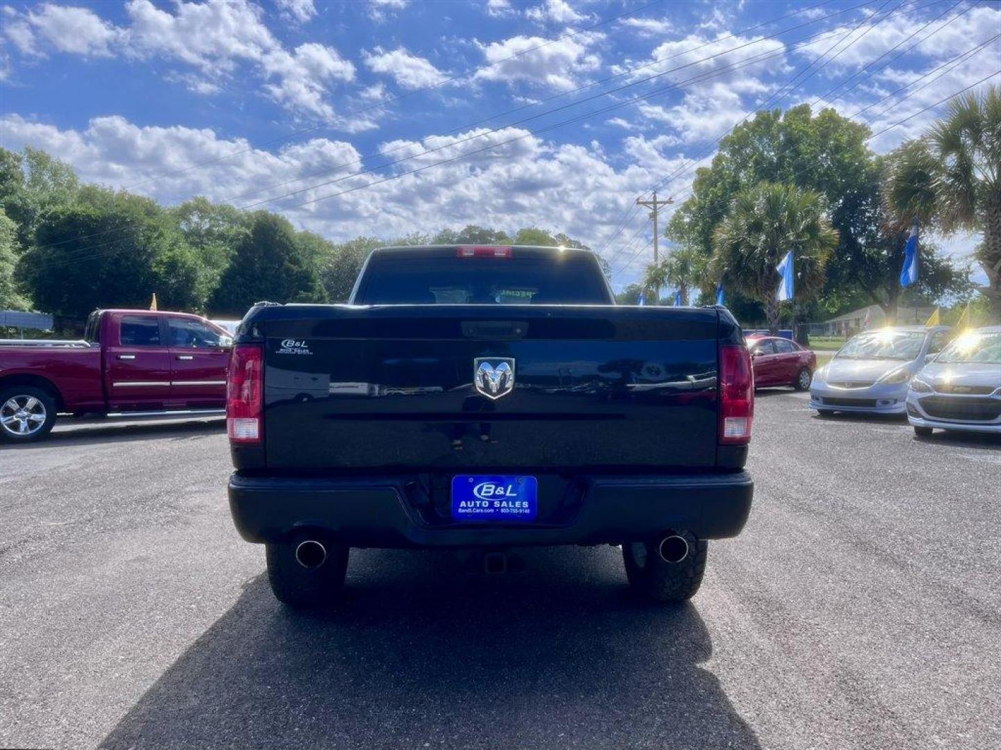 2015 Black /Grey Ram 1500 (1C6RR6FTXFS) with an 5.7l V8 Smpi Hemi 5.7l engine, Automatic transmission, located at 745 East Steele Rd., West Columbia, SC, 29170, (803) 755-9148, 33.927212, -81.148483 - Special Internet Price! 2015 Ram 1500 with AM/FM radio, Backup camera, Cruise control, Keyless entry, Cloth interior, Powered windows, Powered door locks, Plus more! - Photo#4