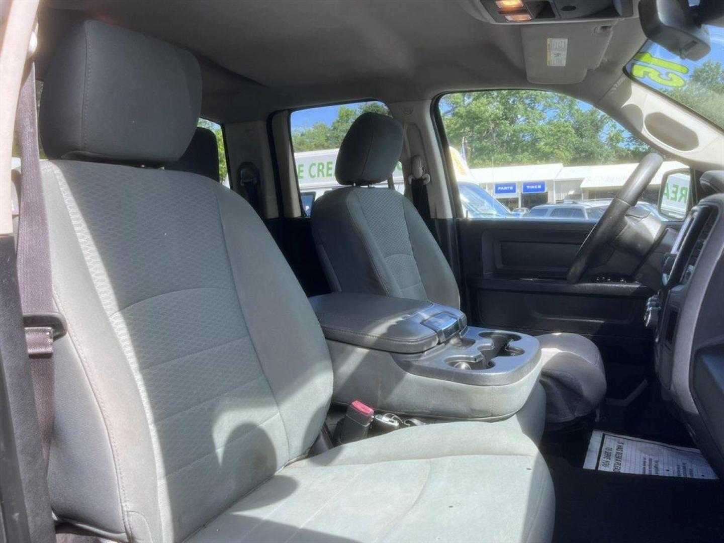 2015 Black /Grey Ram 1500 (1C6RR6FTXFS) with an 5.7l V8 Smpi Hemi 5.7l engine, Automatic transmission, located at 745 East Steele Rd., West Columbia, SC, 29170, (803) 755-9148, 33.927212, -81.148483 - Special Internet Price! 2015 Ram 1500 with AM/FM radio, Backup camera, Cruise control, Keyless entry, Cloth interior, Powered windows, Powered door locks, Plus more! - Photo#26