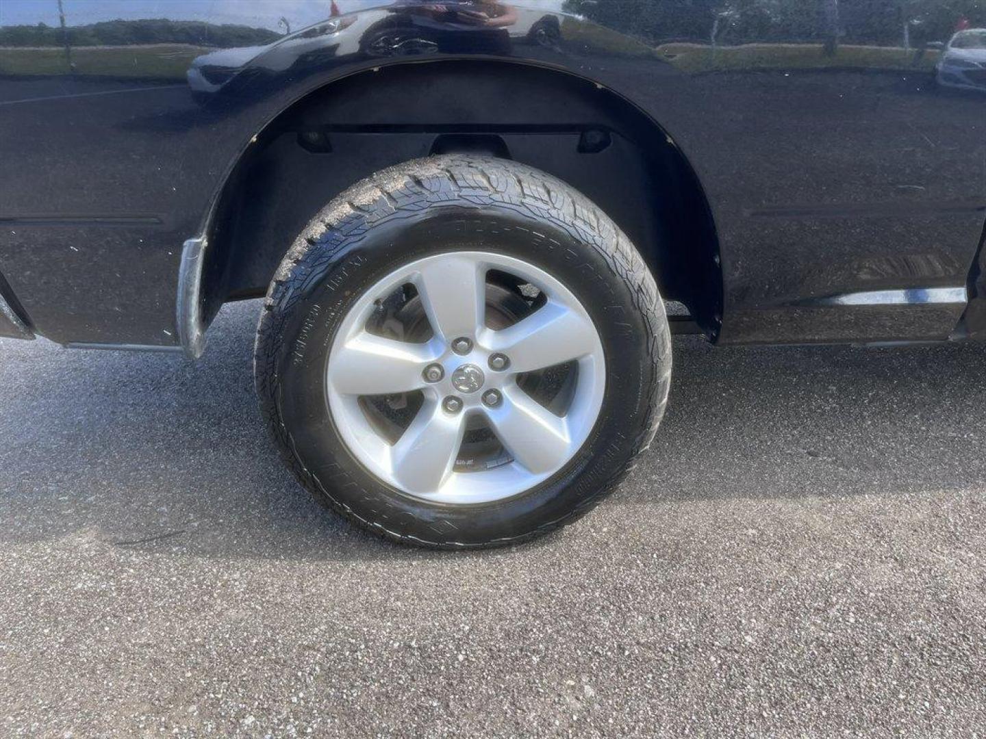 2015 Black /Grey Ram 1500 (1C6RR6FTXFS) with an 5.7l V8 Smpi Hemi 5.7l engine, Automatic transmission, located at 745 East Steele Rd., West Columbia, SC, 29170, (803) 755-9148, 33.927212, -81.148483 - Special Internet Price! 2015 Ram 1500 with AM/FM radio, Backup camera, Cruise control, Keyless entry, Cloth interior, Powered windows, Powered door locks, Plus more! - Photo#31