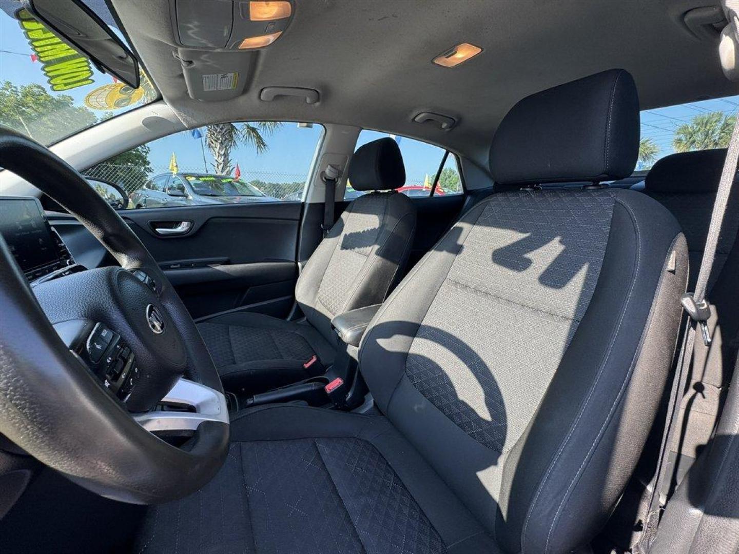 2021 White /Black Kia Rio (3KPA24ADXME) with an 1.6l I-4 DI Dohc Cvvt 1.6 engine, Automatic transmission, located at 745 East Steele Rd., West Columbia, SC, 29170, (803) 755-9148, 33.927212, -81.148483 - Special Internet Price! 2021 Kia Rio with AM/FM radio, Bluetooth, Keyless entry, Cloth interior, Powered windows, Powered door locks, Plus more! - Photo#19