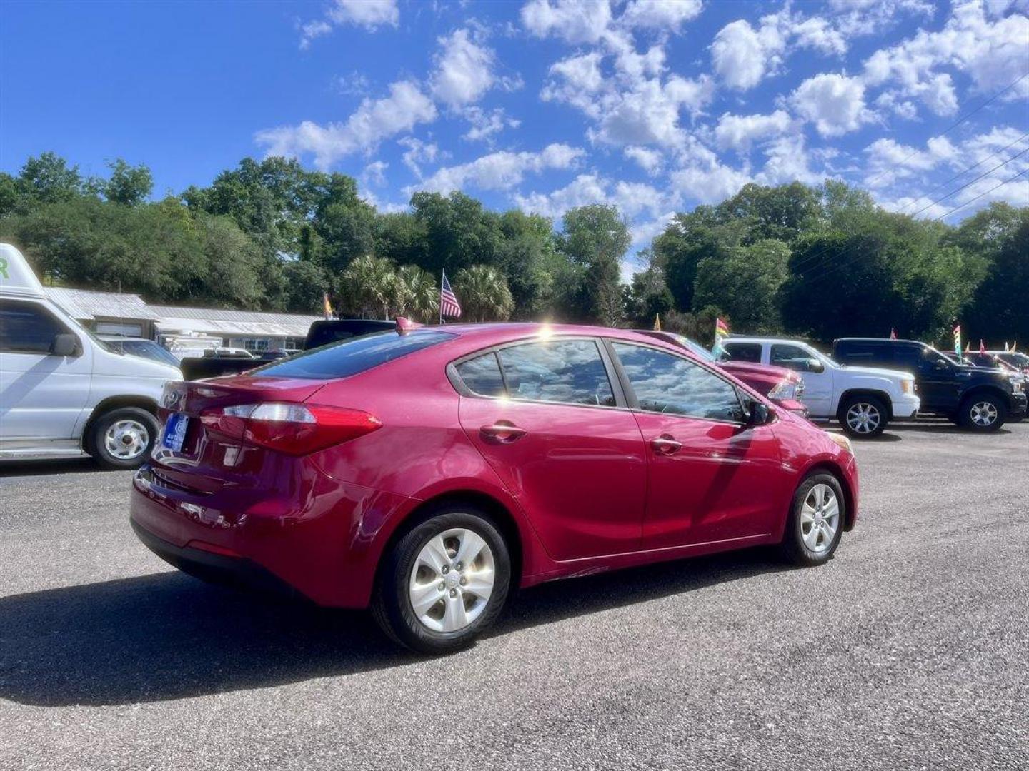 2016 Red /Black Kia Forte (KNAFK4A66G5) with an 1.8l I-4 MPI 1.8l engine, Automatic transmission, located at 745 East Steele Rd., West Columbia, SC, 29170, (803) 755-9148, 33.927212, -81.148483 - Special Internet Price! 2016 Kia Forte with AM/FM radio, Cruise control, Keyless entry, Cloth interior, Powered windows, Powered door locks, Plus more! - Photo#3