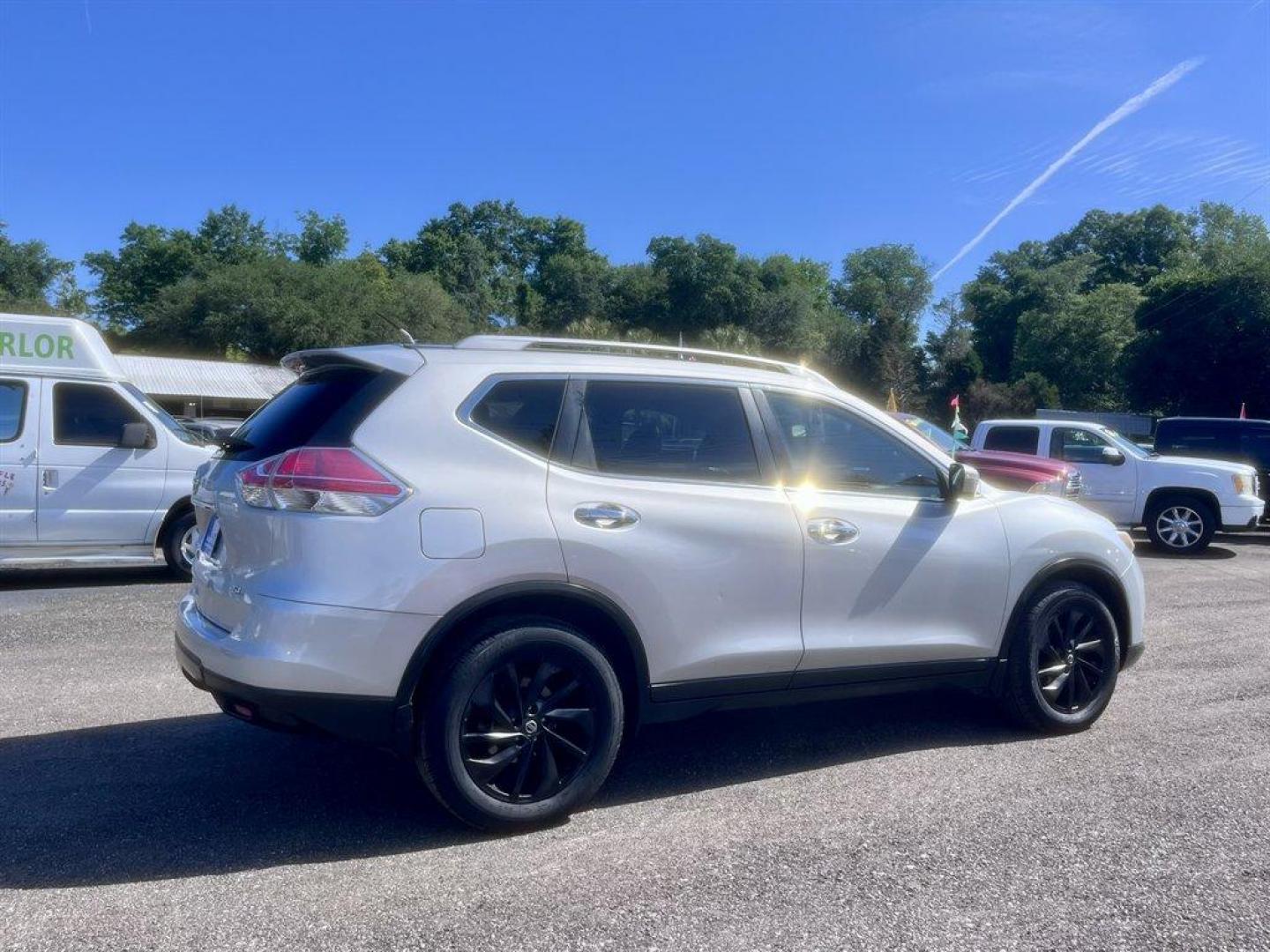 2015 Silver /Black Nissan Rogue (5N1AT2MT5FC) with an 2.5l I-4 MPI Dohc 2.5l engine, Automatic transmission, located at 745 East Steele Rd., West Columbia, SC, 29170, (803) 755-9148, 33.927212, -81.148483 - Special Internet Price! 2015 Nissan Rogue with AM/FM radio, Backup camera, Navigation, Push to start, Keyless entry, Cruise control, Panoramic sunroof, Leather interior, Heated front seats, Powered windows, Powered door locks, Plus more! - Photo#3