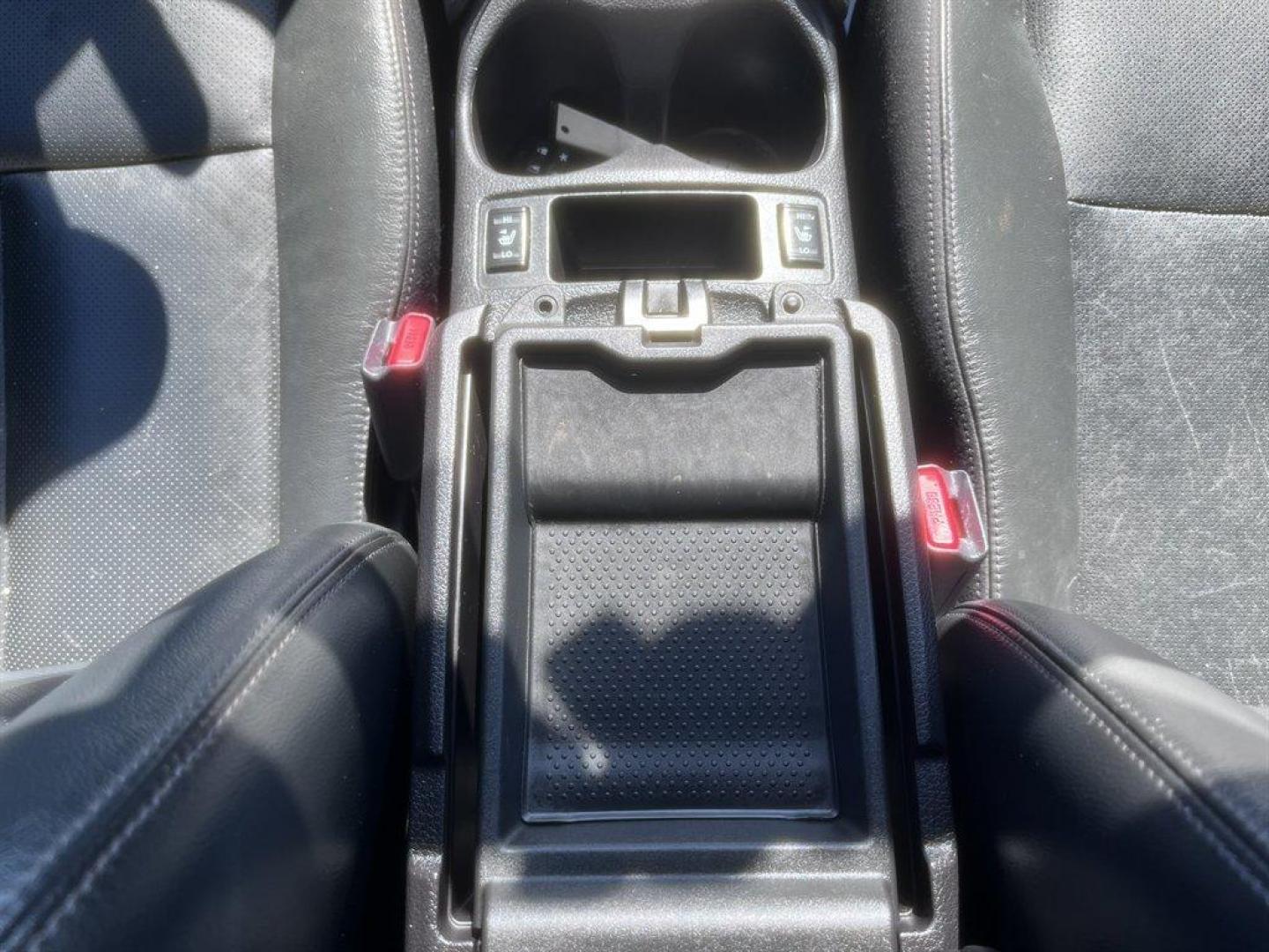 2015 Silver /Black Nissan Rogue (5N1AT2MT5FC) with an 2.5l I-4 MPI Dohc 2.5l engine, Automatic transmission, located at 745 East Steele Rd., West Columbia, SC, 29170, (803) 755-9148, 33.927212, -81.148483 - Special Internet Price! 2015 Nissan Rogue with AM/FM radio, Backup camera, Navigation, Push to start, Keyless entry, Cruise control, Panoramic sunroof, Leather interior, Heated front seats, Powered windows, Powered door locks, Plus more! - Photo#16