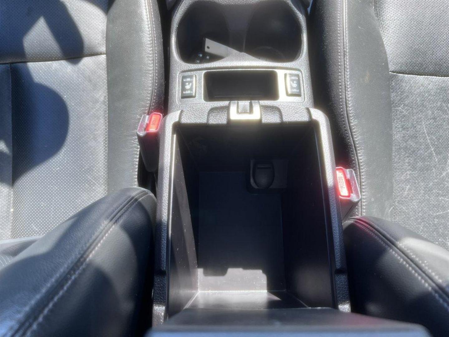 2015 Silver /Black Nissan Rogue (5N1AT2MT5FC) with an 2.5l I-4 MPI Dohc 2.5l engine, Automatic transmission, located at 745 East Steele Rd., West Columbia, SC, 29170, (803) 755-9148, 33.927212, -81.148483 - Special Internet Price! 2015 Nissan Rogue with AM/FM radio, Backup camera, Navigation, Push to start, Keyless entry, Cruise control, Panoramic sunroof, Leather interior, Heated front seats, Powered windows, Powered door locks, Plus more! - Photo#17