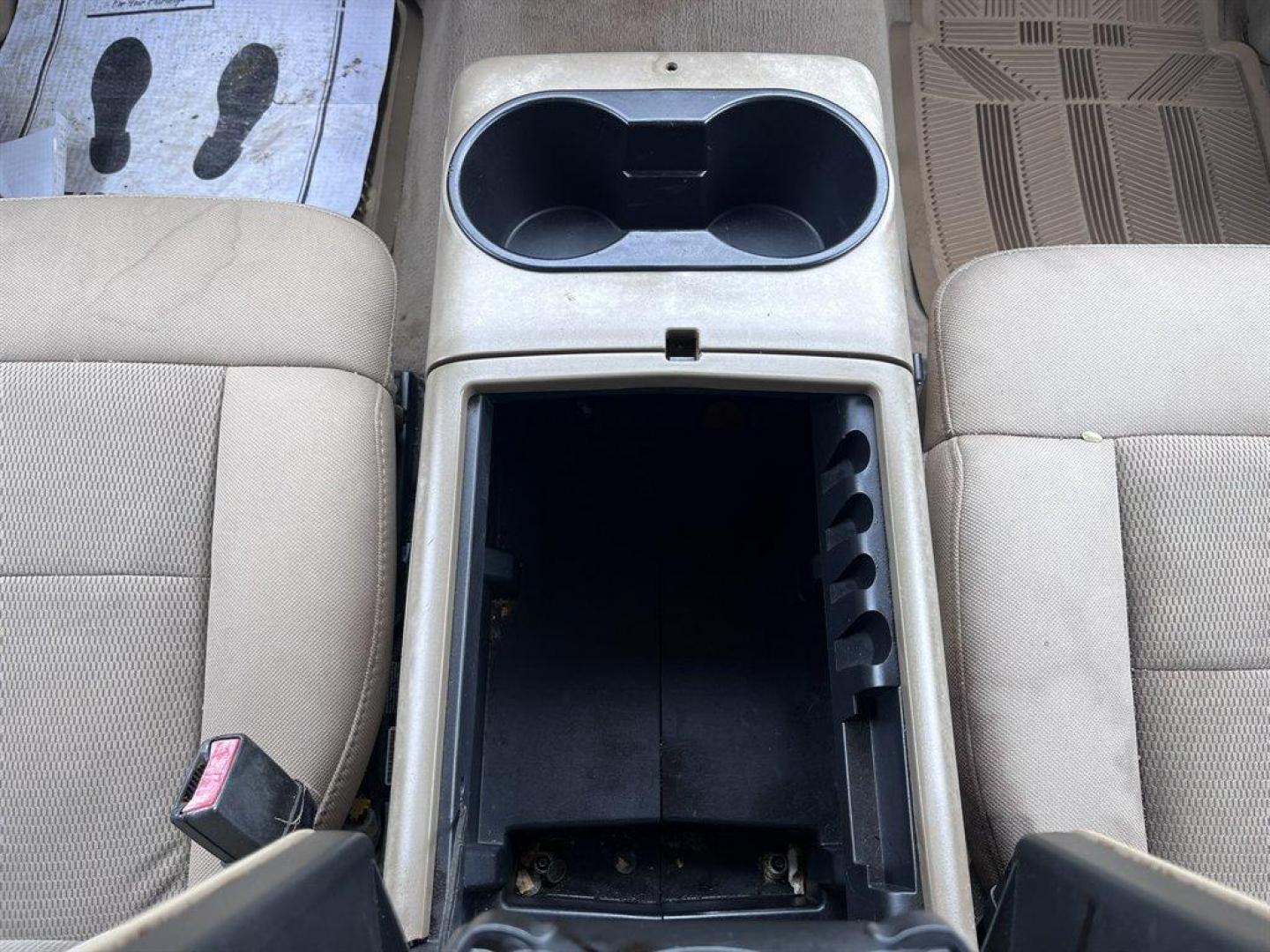 2004 Bronze /Taupe Ford F150 (1FTRW12W94K) with an 4.6l V8 EFI Sohc 4.6l engine, Automatic transmission, located at 745 East Steele Rd., West Columbia, SC, 29170, (803) 755-9148, 33.927212, -81.148483 - Special Internet Price! 2004 Ford F150 with AM/FM radio, Cruise control, Powered driver seat, Cloth interior, Powered door locks, Powered windows, Plus more! - Photo#14