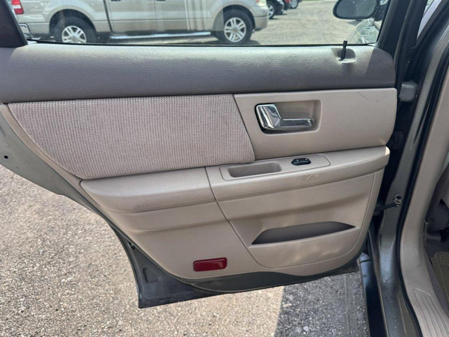 2002 Beige /Taupe Ford Taurus (1FAFP55292A) with an 3.0l V6 EFI Flex Fuel 3.0 engine, Automatic transmission, located at 745 East Steele Rd., West Columbia, SC, 29170, (803) 755-9148, 33.927212, -81.148483 - Special Internet Price! 2002 Ford Taurus - Photo#17