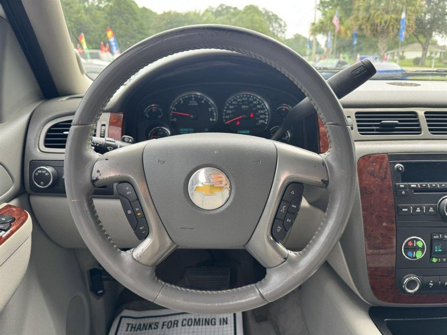 2011 White /Grey Chevrolet Suburban (1GNSCJE0XBR) with an 5.3l V8 SFI 5.3l engine, Automatic transmission, located at 745 East Steele Rd., West Columbia, SC, 29170, (803) 755-9148, 33.927212, -81.148483 - Special Internet Price! 2011 Chevrolet Suburban LT with AM/FM radio, Backup camera, Cruise control, Leather interior, 3rd seating, Seats up to 8, Powered windows, Powered door locks, Plus more! - Photo#7