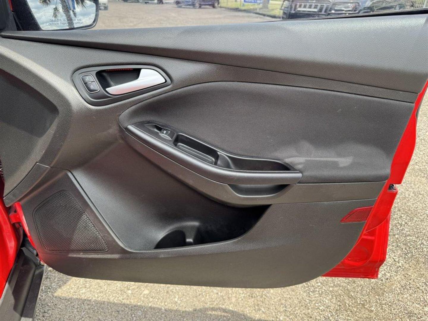 2016 Red /Black Ford Focus (1FADP3F24GL) with an 2.0l I-4 DI Dohc Flex 2.0 engine, Automatic transmission, located at 745 East Steele Rd., West Columbia, SC, 29170, (803) 755-9148, 33.927212, -81.148483 - Special Internet Price! 2016 Ford Focus with AM/FM radio, Backup camera, Navigation, Cruise control, Sunroof, Leather interior, Powered driver seat, Powered windows, Powered door locks, Plus more! - Photo#28