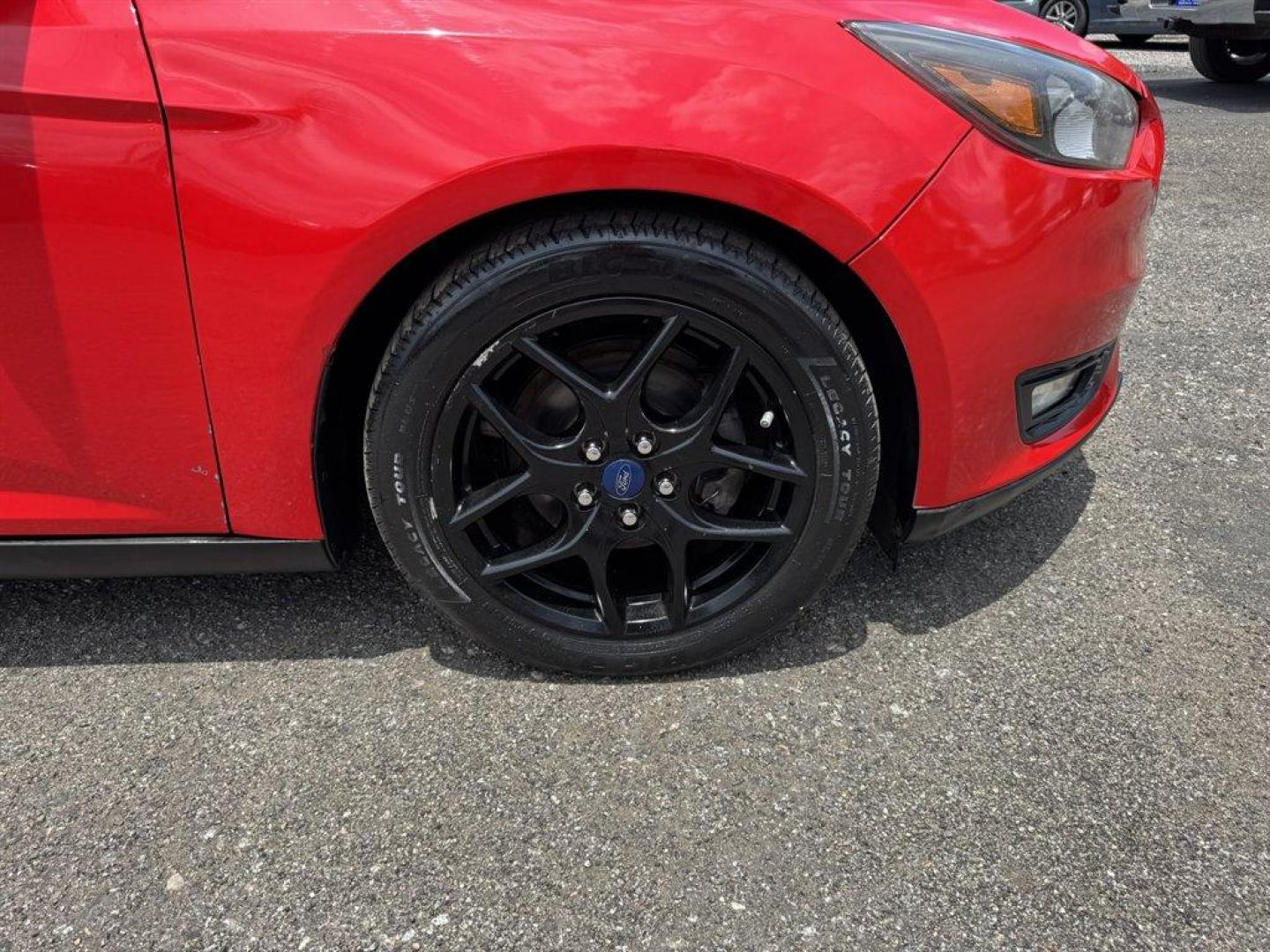 2016 Red /Black Ford Focus (1FADP3F24GL) with an 2.0l I-4 DI Dohc Flex 2.0 engine, Automatic transmission, located at 745 East Steele Rd., West Columbia, SC, 29170, (803) 755-9148, 33.927212, -81.148483 - Special Internet Price! 2016 Ford Focus with AM/FM radio, Backup camera, Navigation, Cruise control, Sunroof, Leather interior, Powered driver seat, Powered windows, Powered door locks, Plus more! - Photo#30