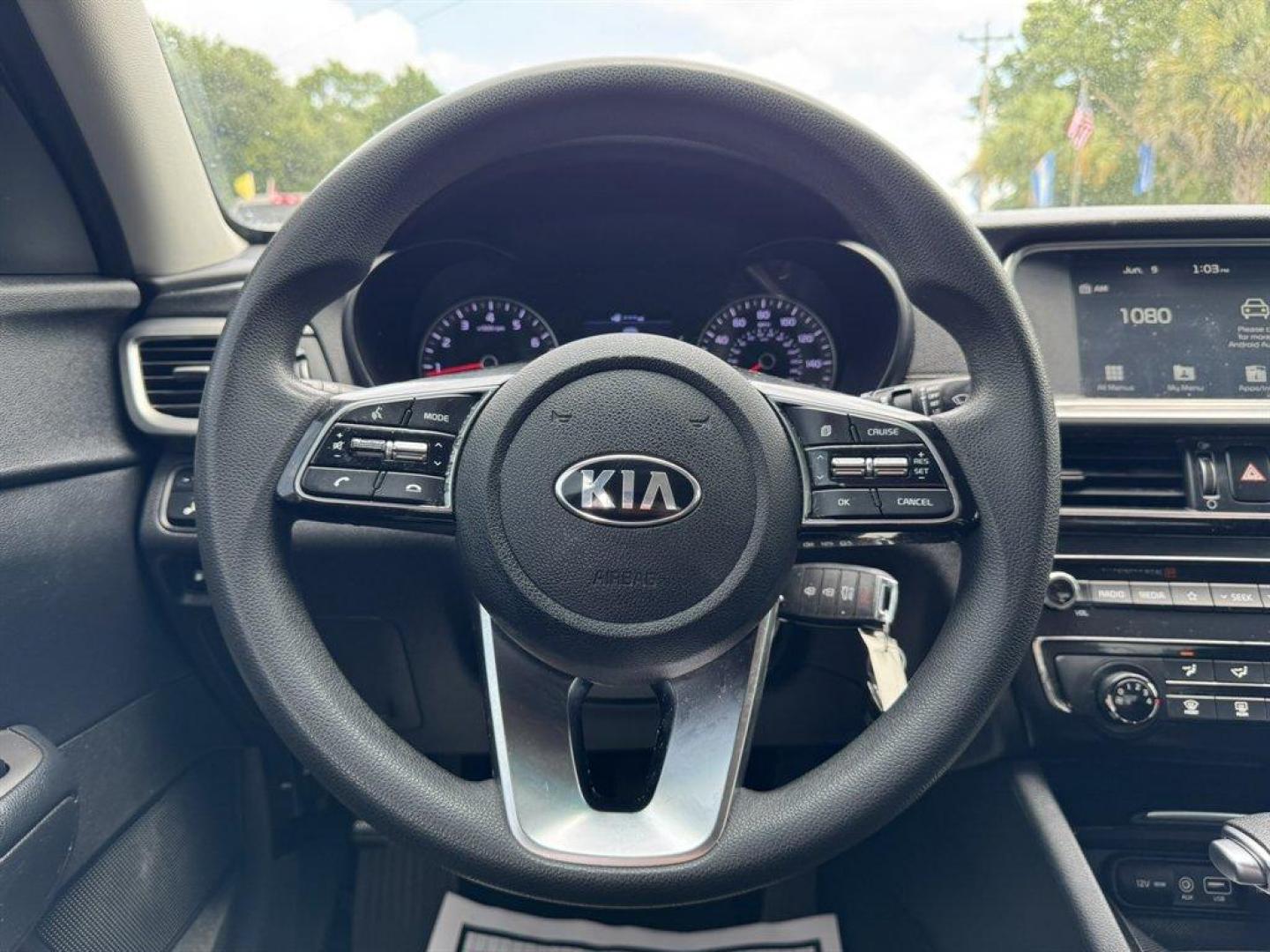 2019 Blue /Black Kia Optima (5XXGT4L37KG) with an 2.4l I-4 DI Dohc 2.4l engine, Automatic transmission, located at 745 East Steele Rd., West Columbia, SC, 29170, (803) 755-9148, 33.927212, -81.148483 - Special Internet Price! 2019 Kia Optima with AM/FM radio, Backup camera, Cruise control, Cloth interior, Keyless entry, Powered windows, Powered door locks, Plus more! - Photo#7